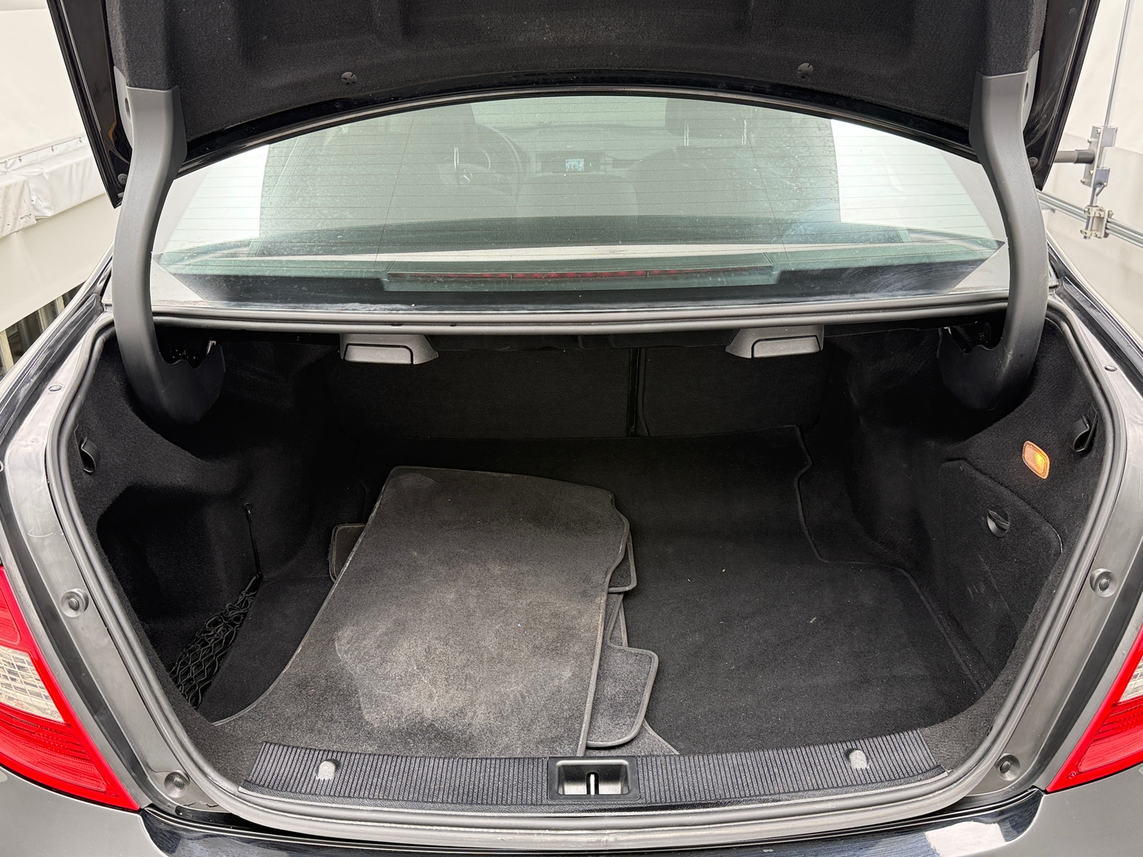 Thumbnail: 2010 Mercedes-Benz C-Class - 6