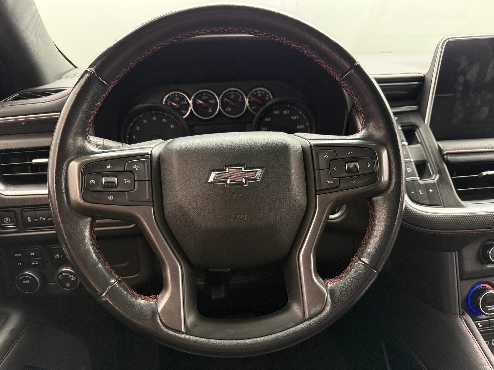 Thumbnail: 2021 Chevrolet Tahoe - 4