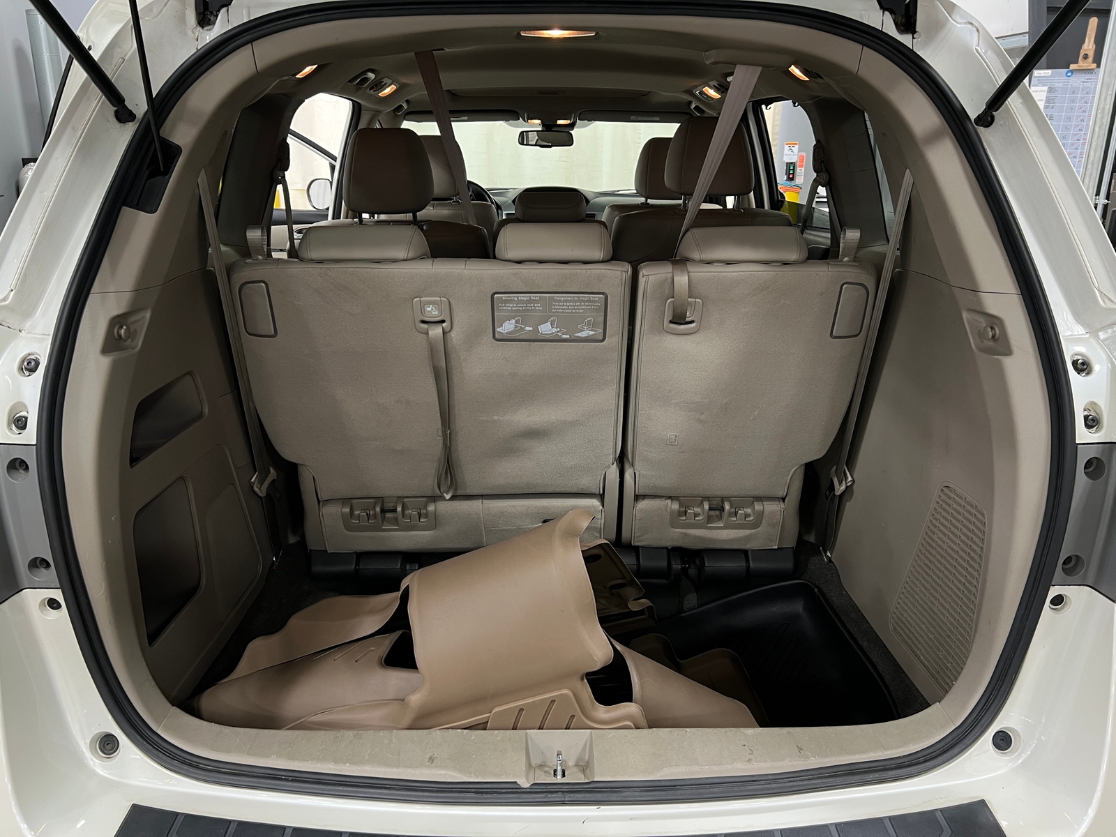 Thumbnail: 2015 Honda Odyssey - 6