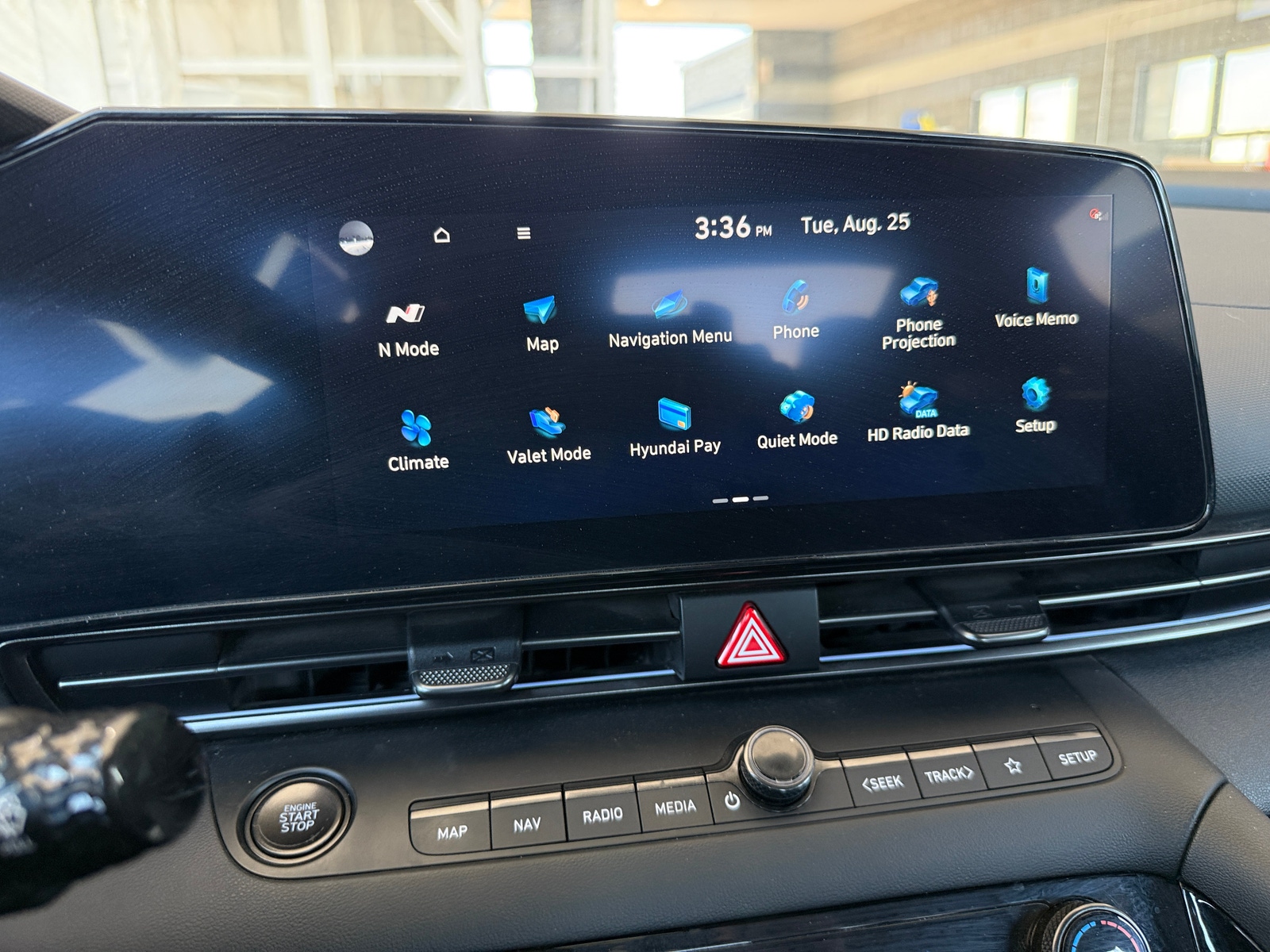 Thumbnail: 2023 Hyundai Elantra - 3