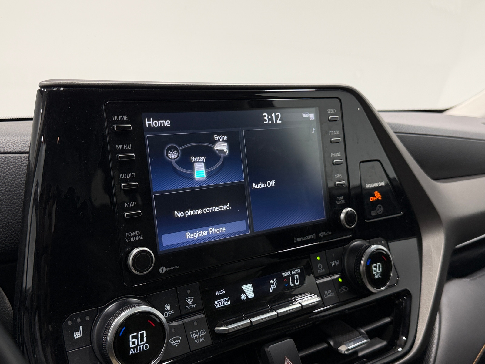 Thumbnail: 2022 Toyota Highlander - 4
