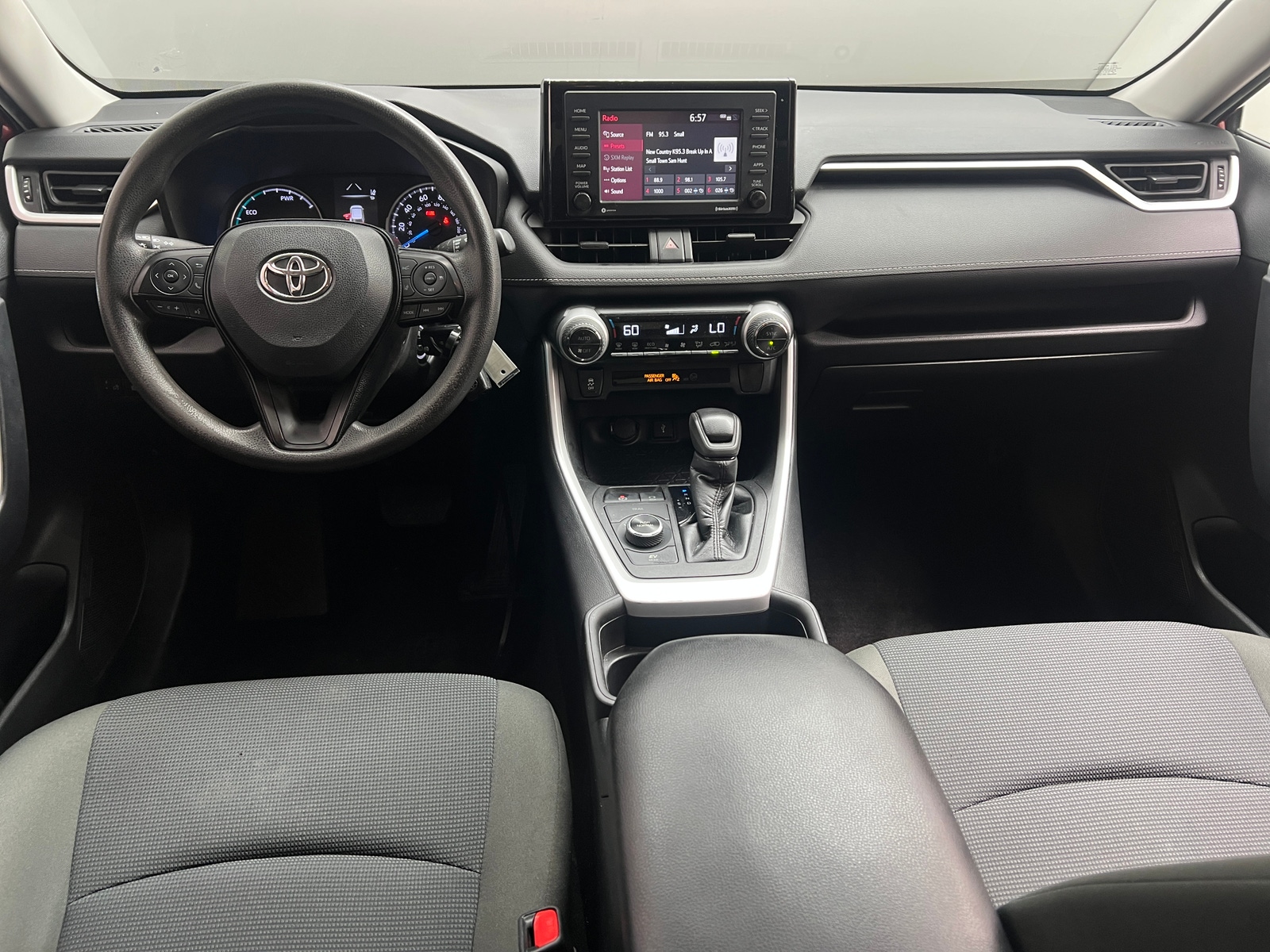 Thumbnail: 2021 Toyota RAV4 - 3