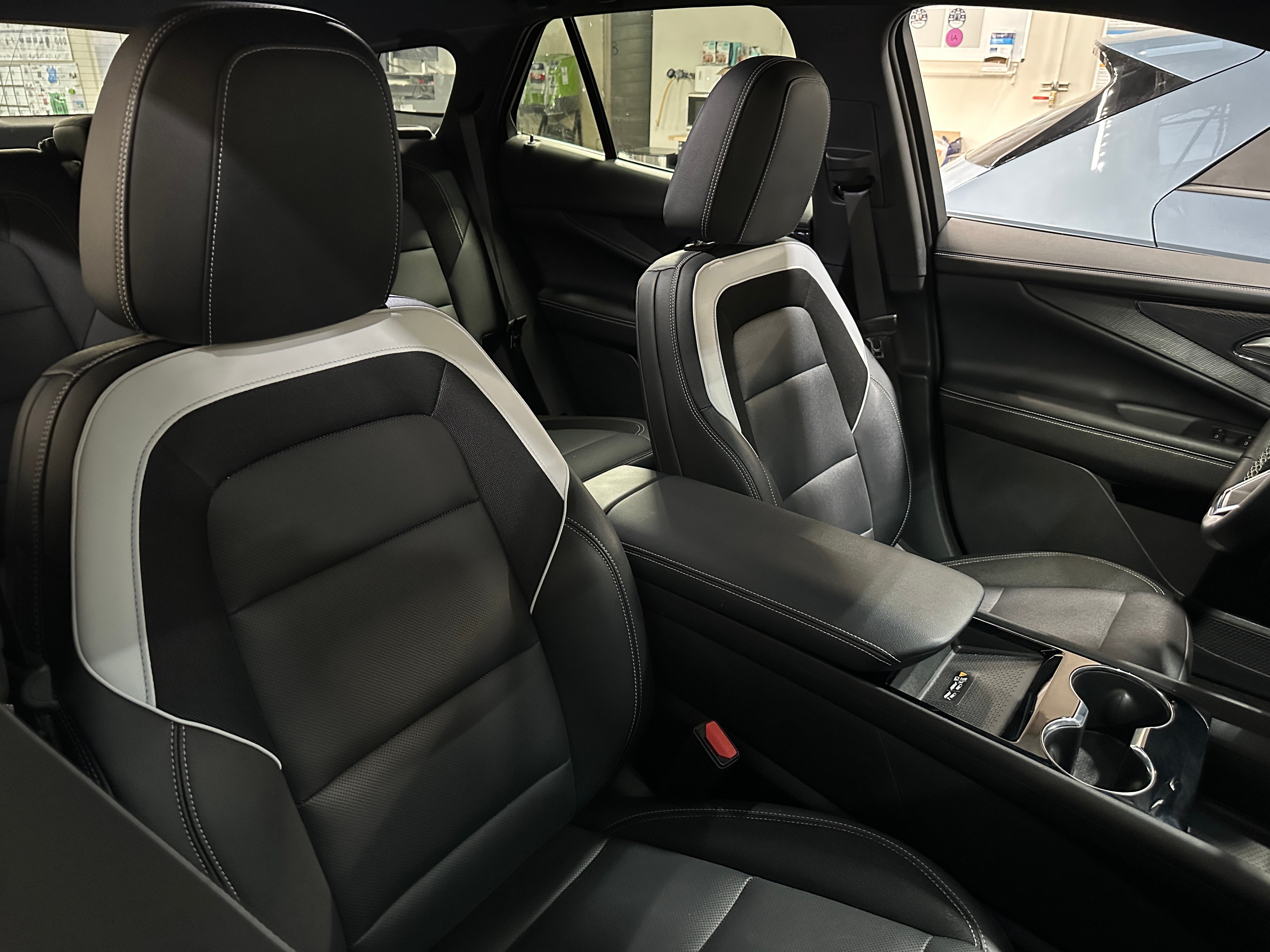 Used 2024 Chevrolet Blazer EV LT with VIN 3GNKDBRJ5RS229873 for sale in Auburn, WA