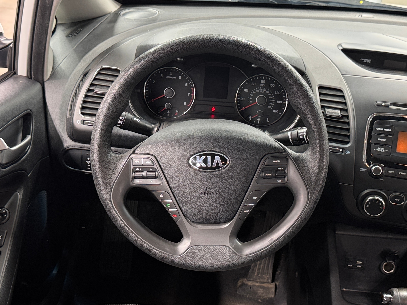Thumbnail: 2018 Kia Forte - 5