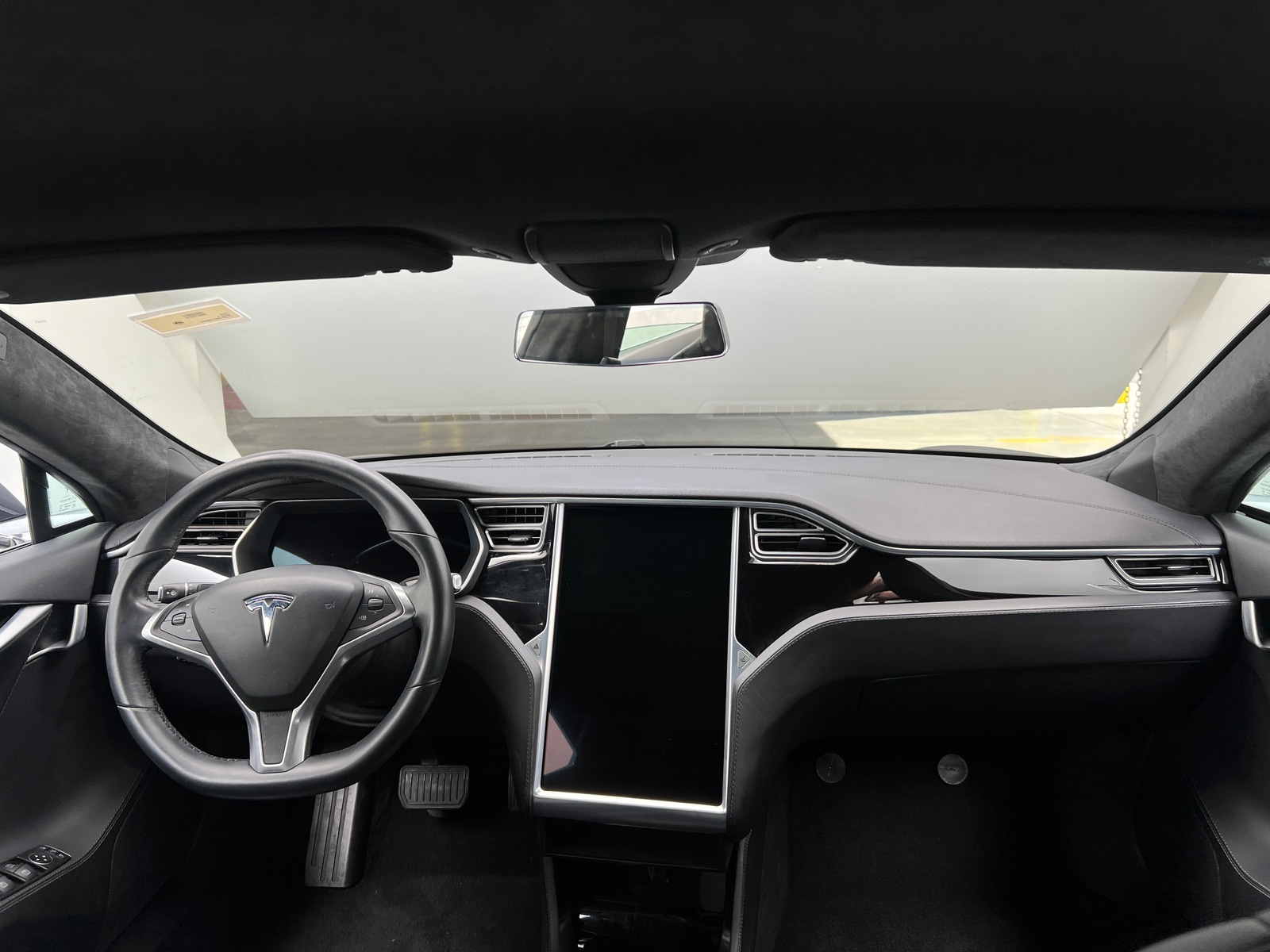 Thumbnail: 2015 Tesla Model S - 3