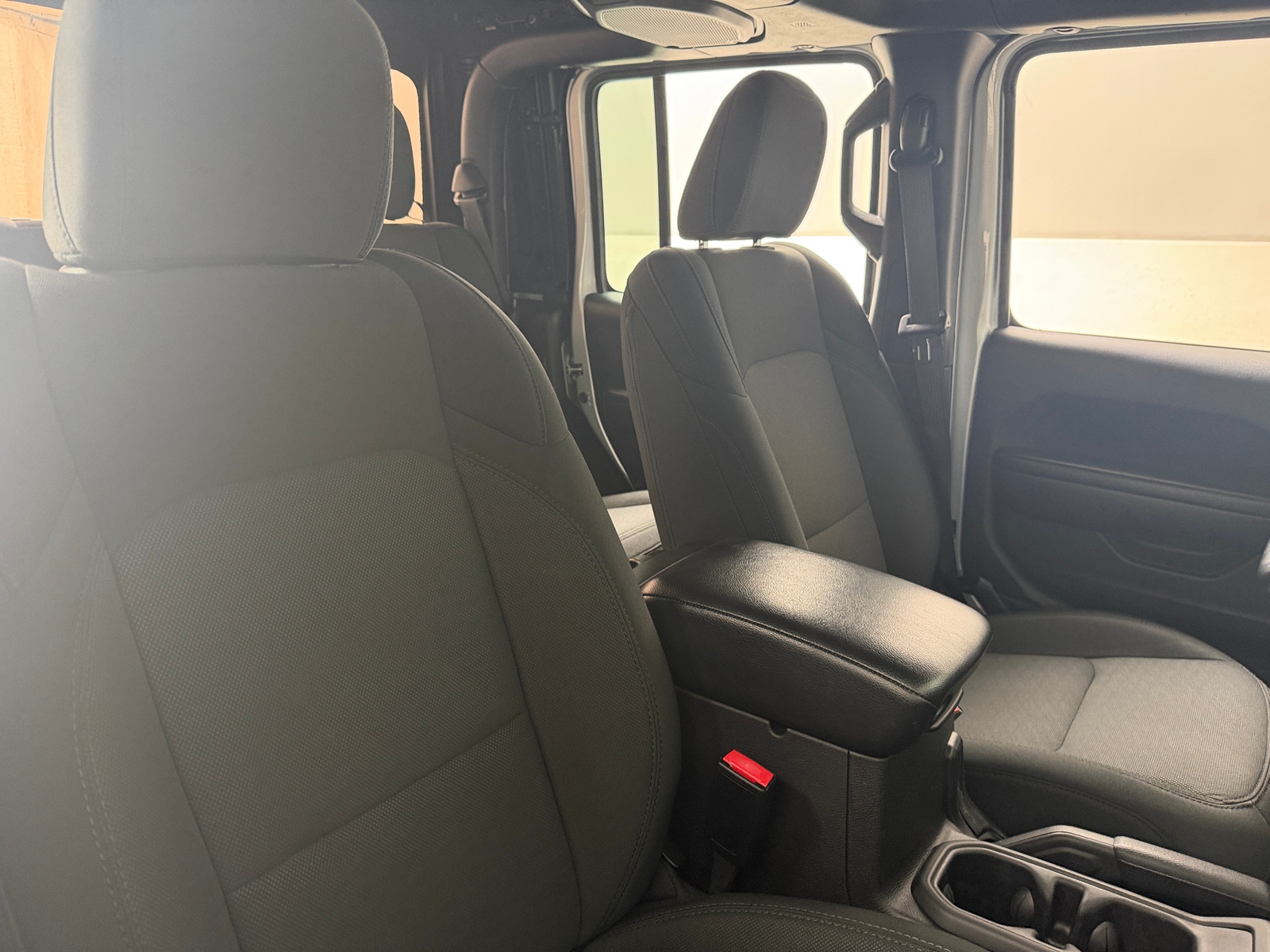 Thumbnail: 2022 Jeep Gladiator - 2