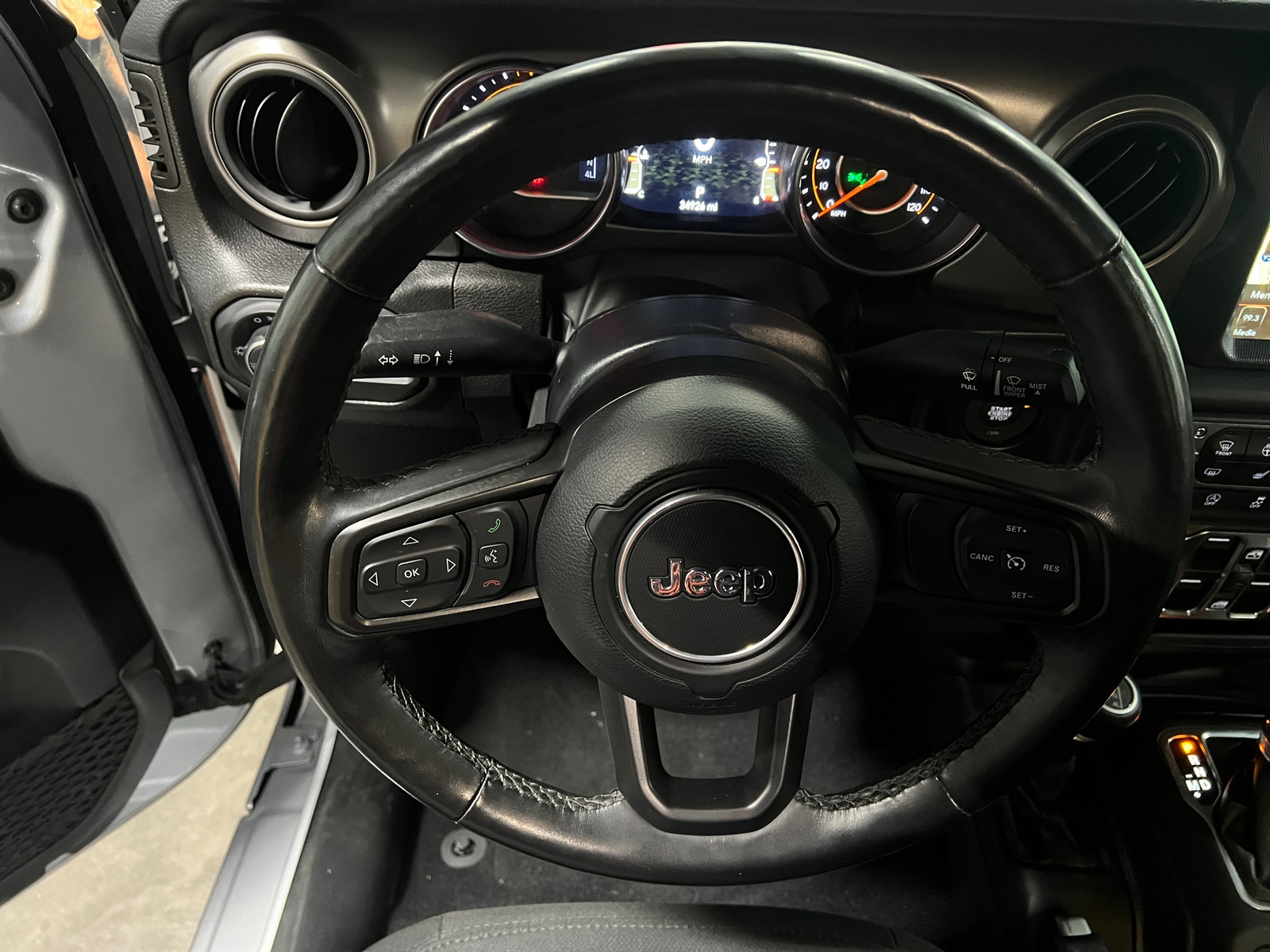 Thumbnail: 2022 Jeep Gladiator - 5