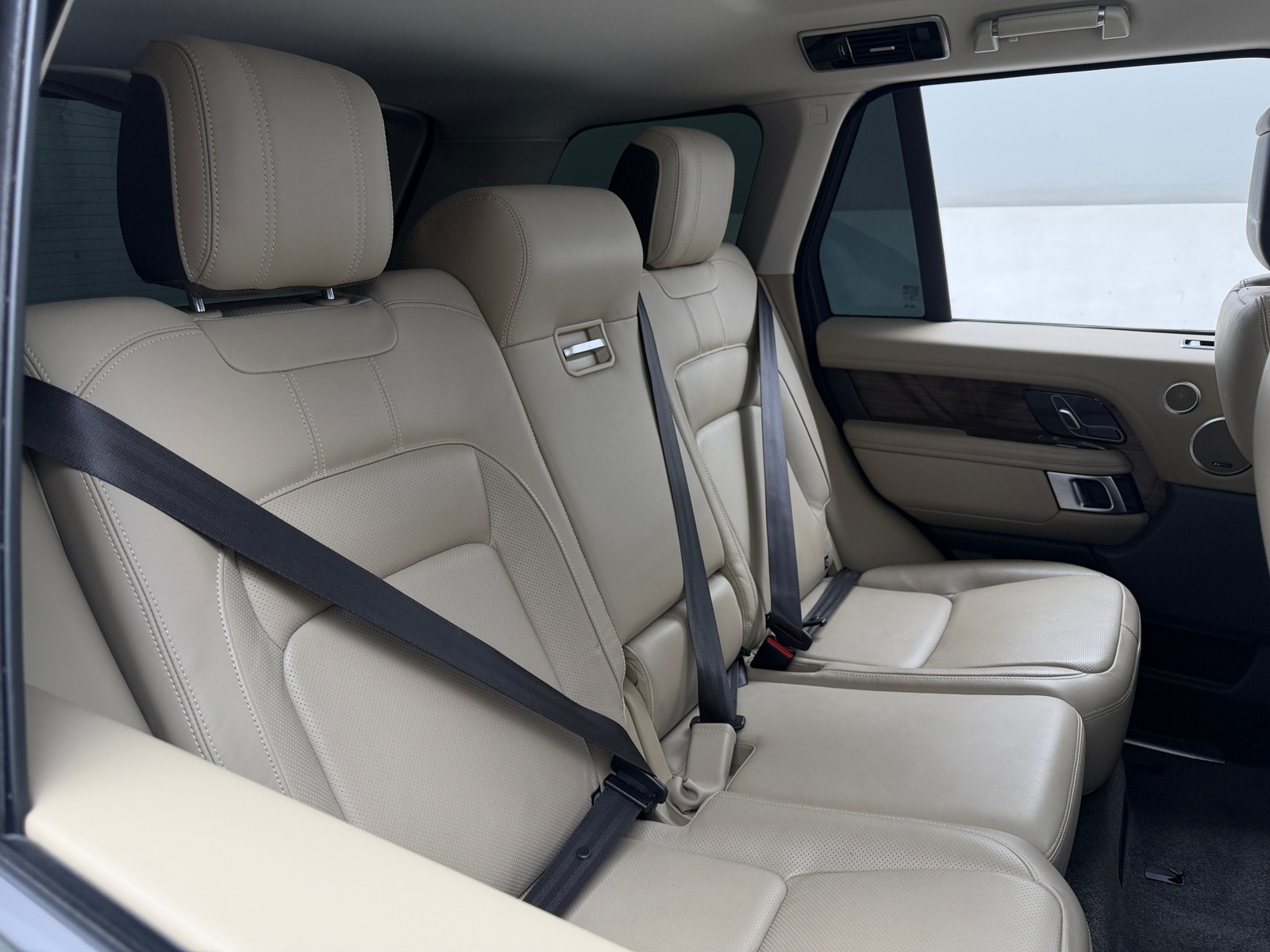 Thumbnail: 2022 Land Rover Range Rover - 5