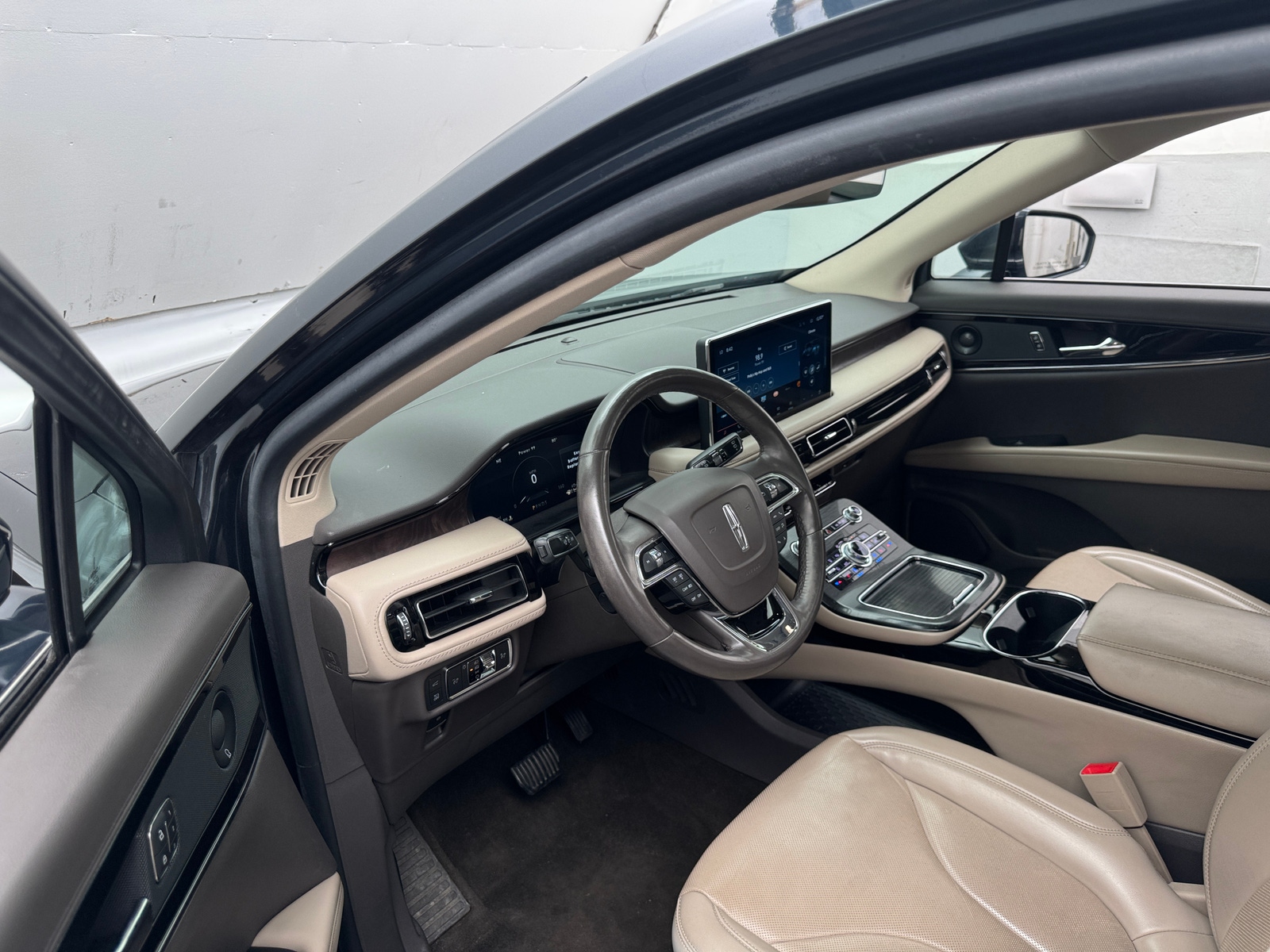 Thumbnail: 2021 Lincoln Nautilus - 2