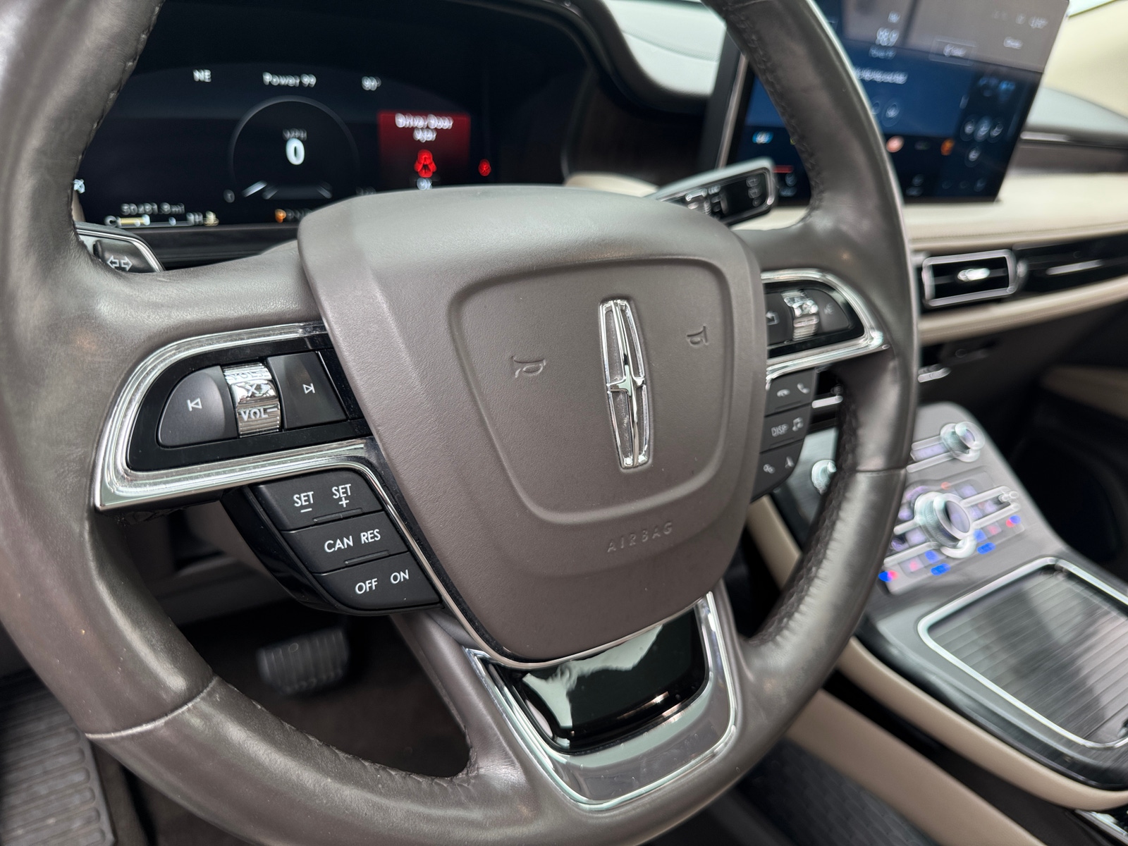 Thumbnail: 2021 Lincoln Nautilus - 4
