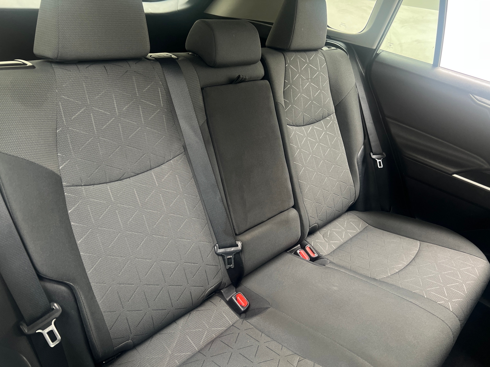 Thumbnail: 2021 Toyota RAV4 - 6