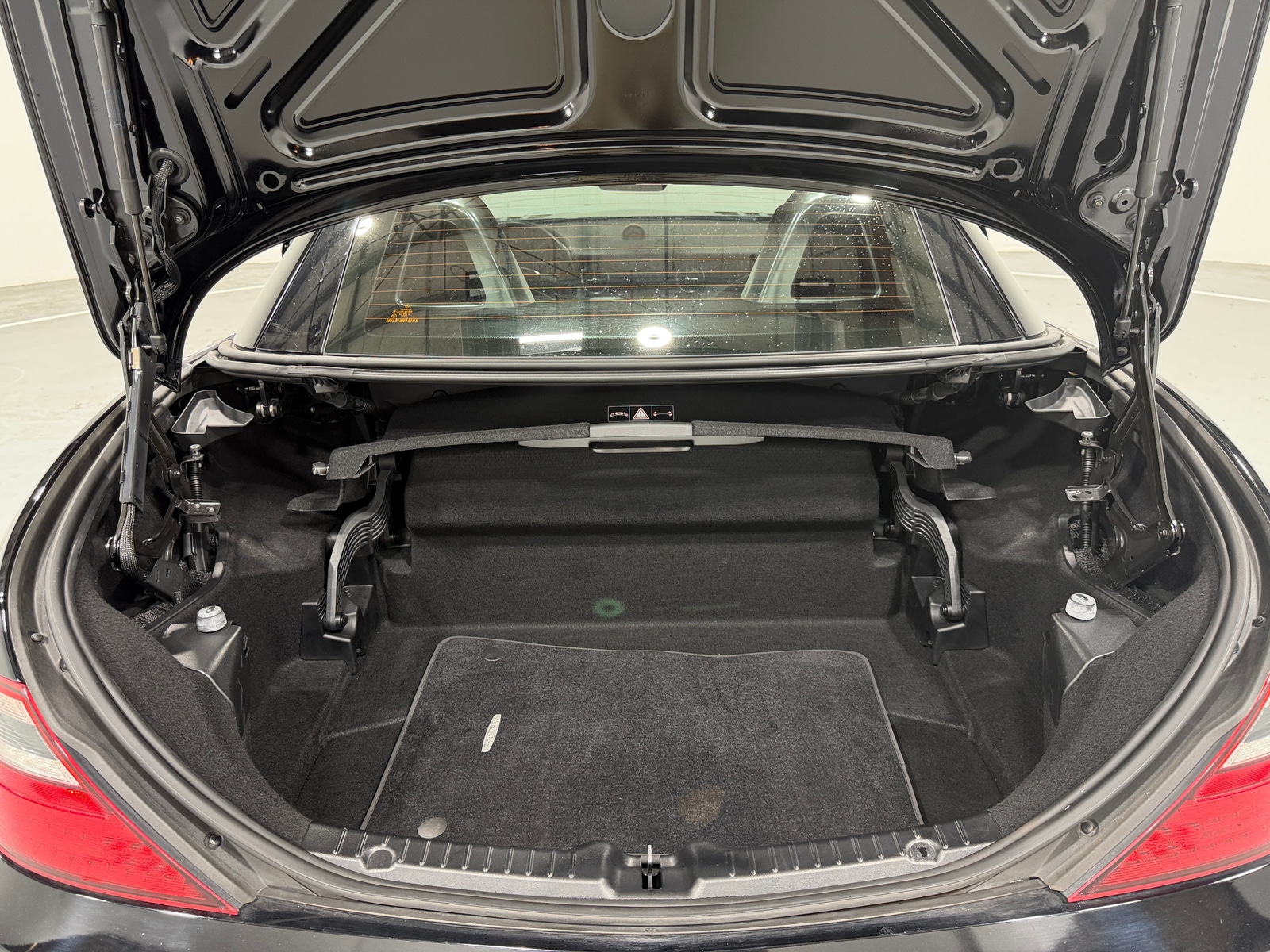 Thumbnail: 2013 Mercedes-Benz SLK - 5