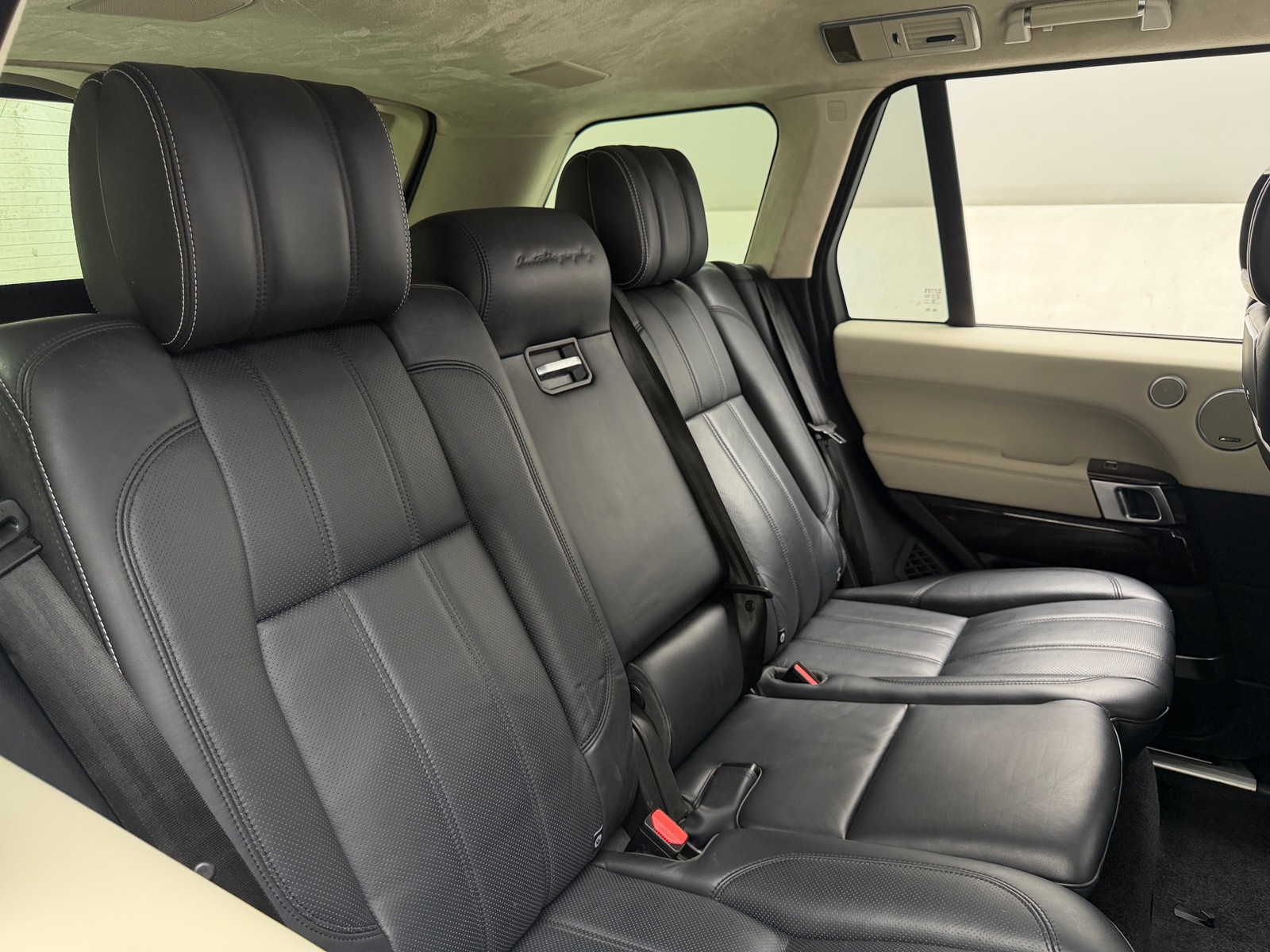 Thumbnail: 2017 Land Rover Range Rover - 6