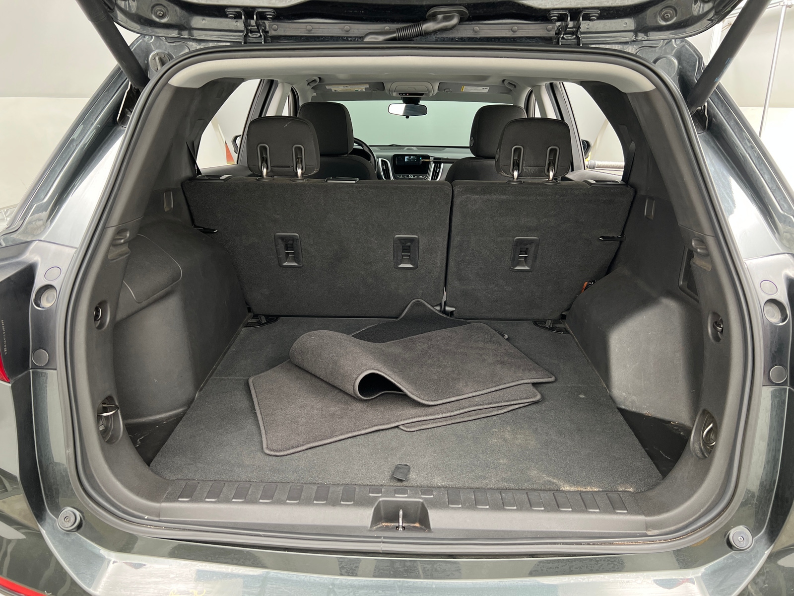 Thumbnail: 2020 Chevrolet Equinox - 7