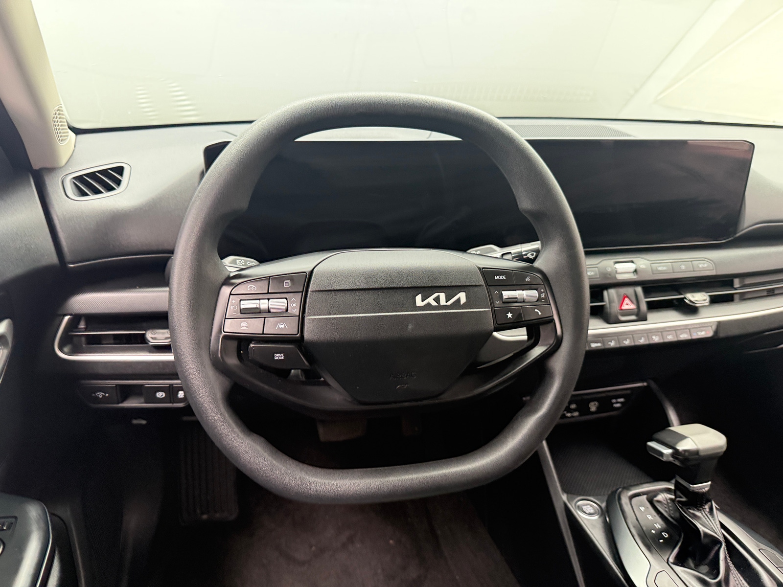 Thumbnail: 2025 Kia K4 - 5