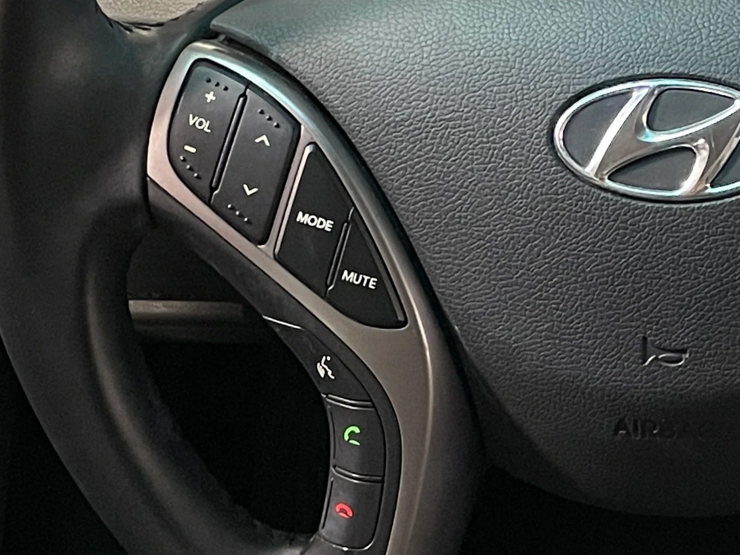 2013 Hyundai Elantra Limited - Photo 17