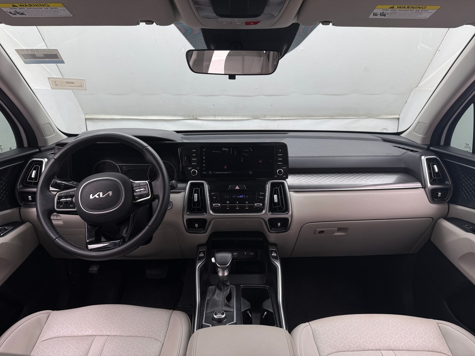 Thumbnail: 2023 Kia Sorento - 2