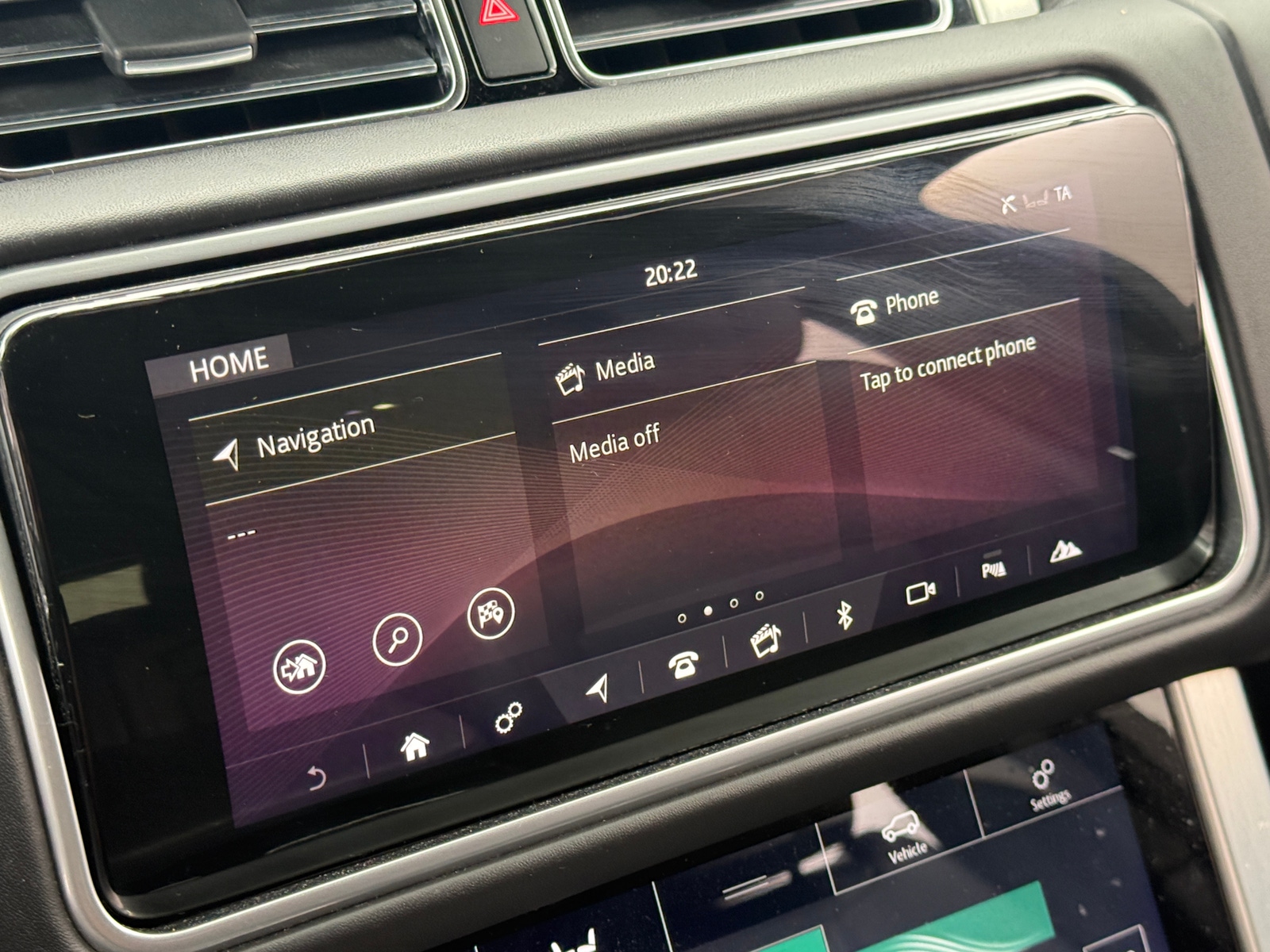 Thumbnail: 2018 Land Rover Range Rover - 4