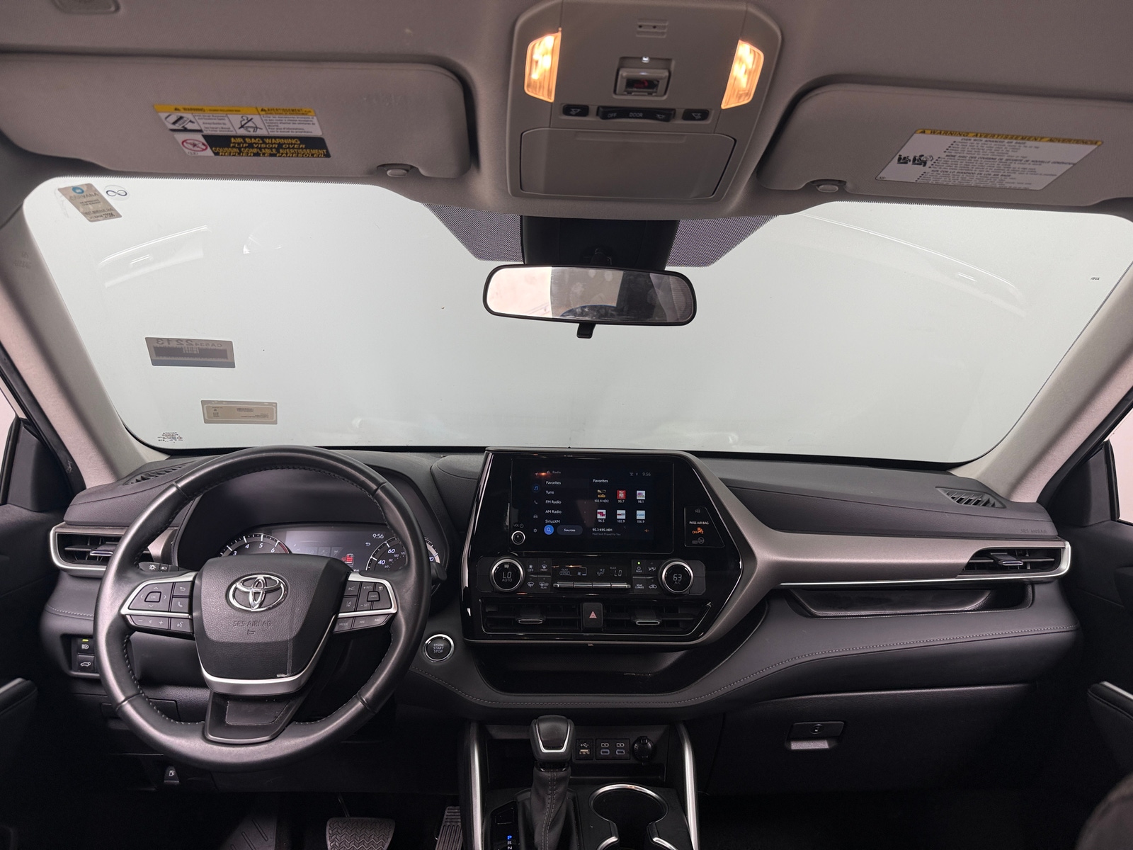 Thumbnail: 2023 Toyota Highlander - 3