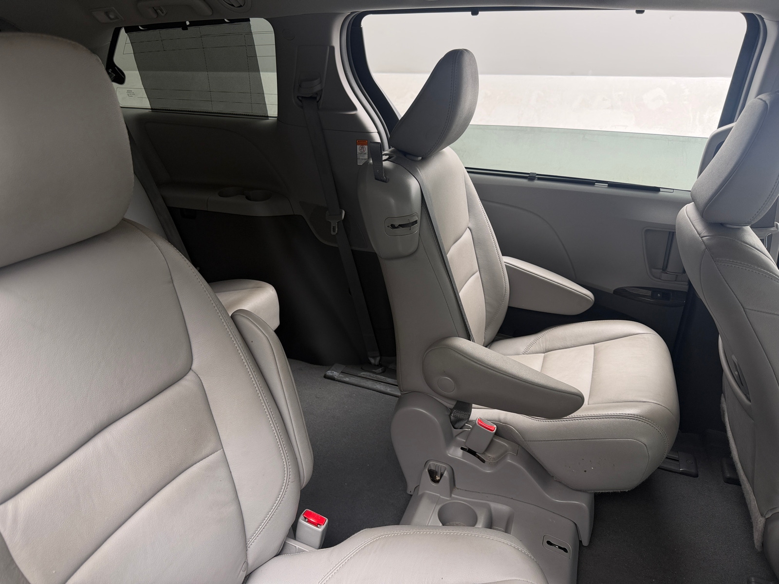 Thumbnail: 2019 Toyota Sienna - 5