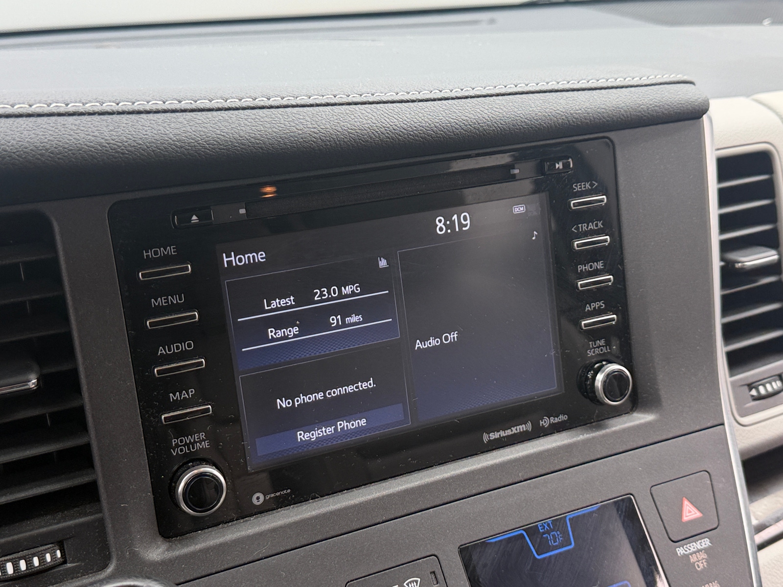 Thumbnail: 2019 Toyota Sienna - 3