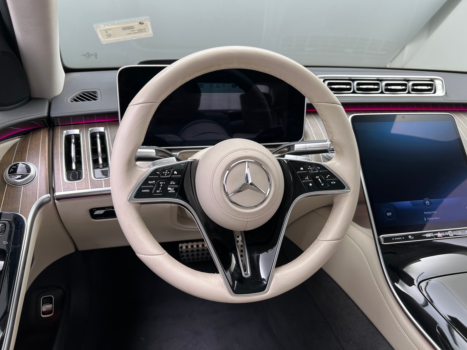 Thumbnail: 2023 Mercedes-Benz S-Class - 4