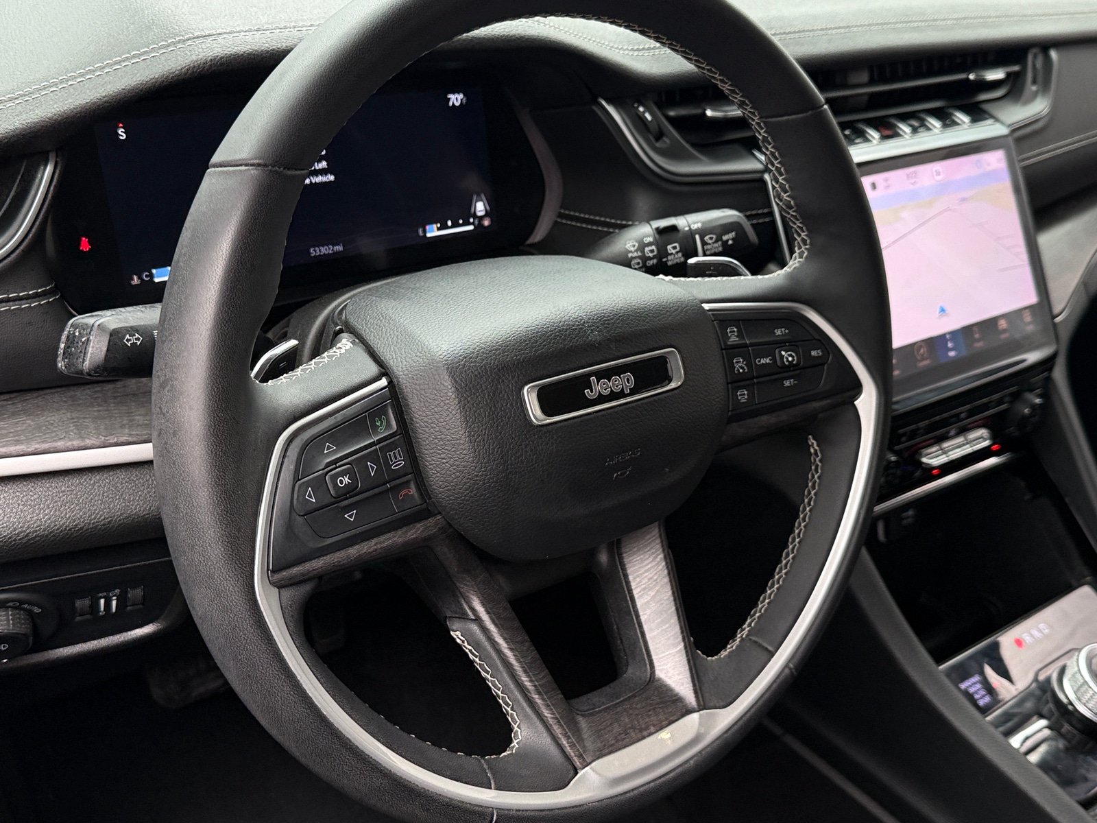 Thumbnail: 2023 Jeep Grand Cherokee L - 4