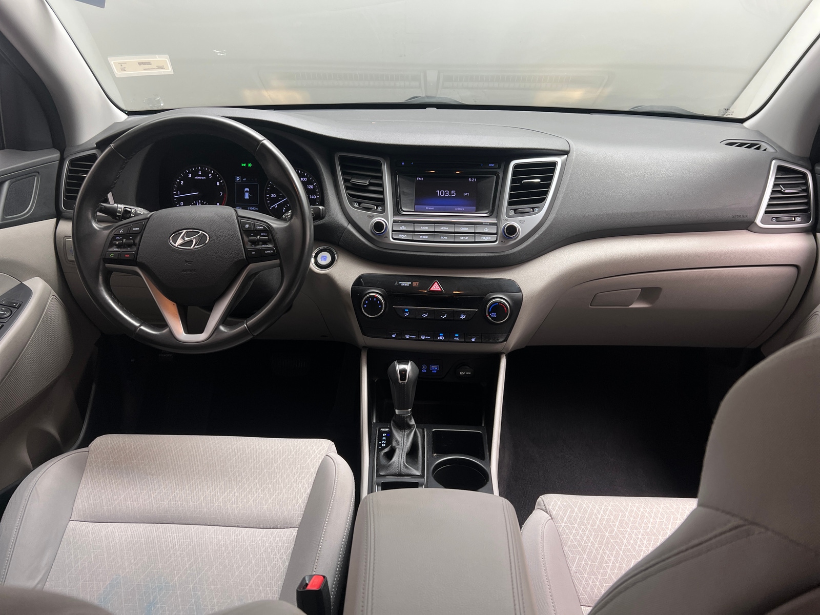 Thumbnail: 2017 Hyundai Tucson - 3