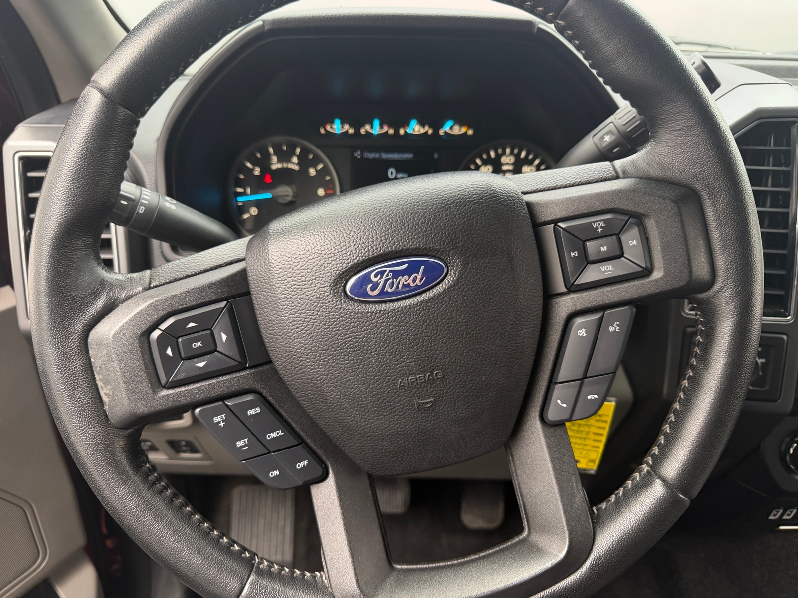 Thumbnail: 2018 Ford Econoline - 5