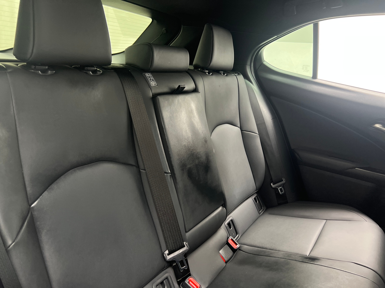 Thumbnail: 2023 Lexus UX - 5