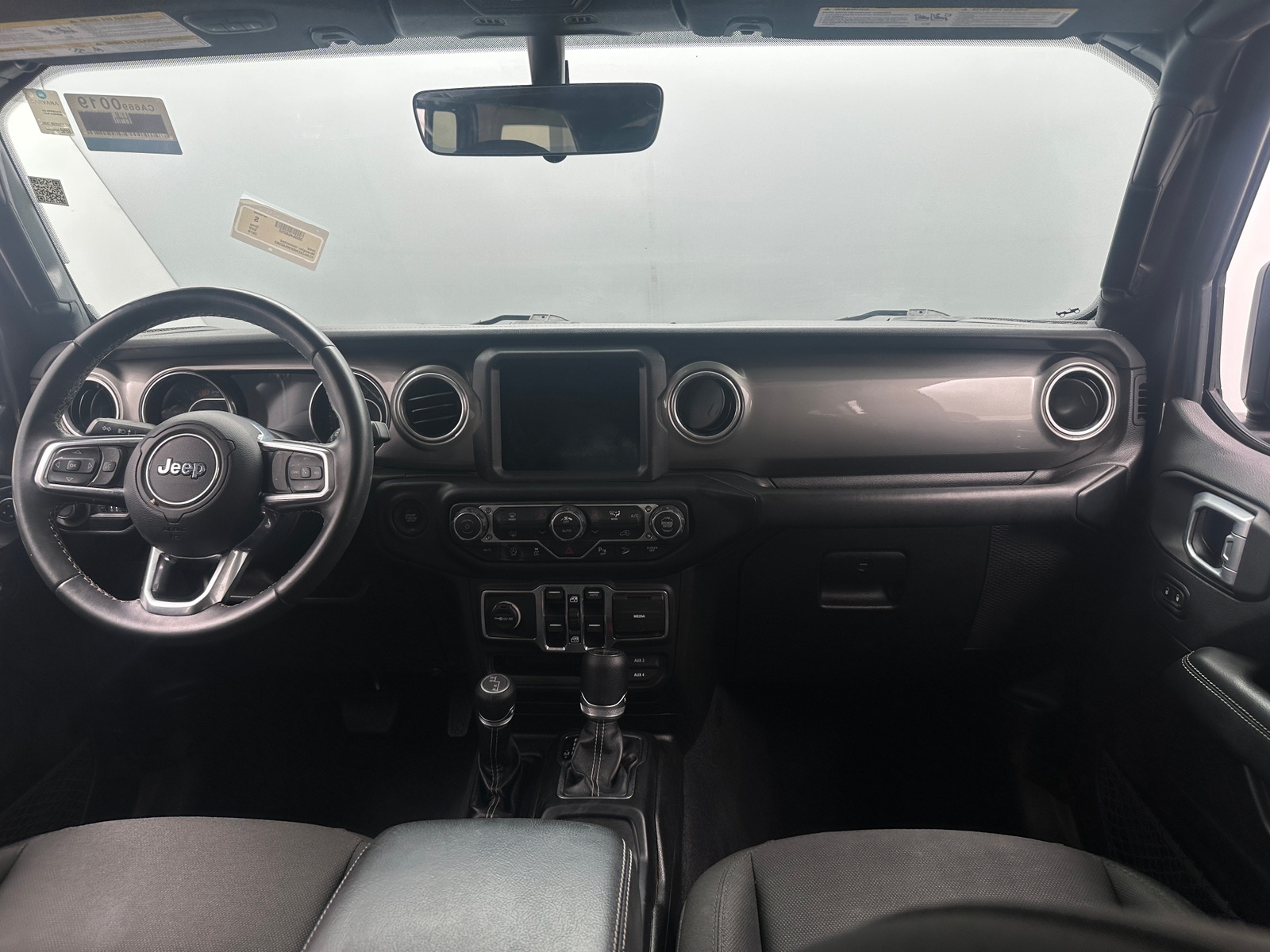 Thumbnail: 2019 Jeep Wrangler - 3