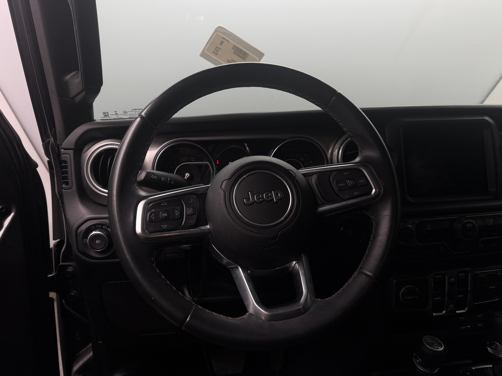 Thumbnail: 2019 Jeep Wrangler - 5