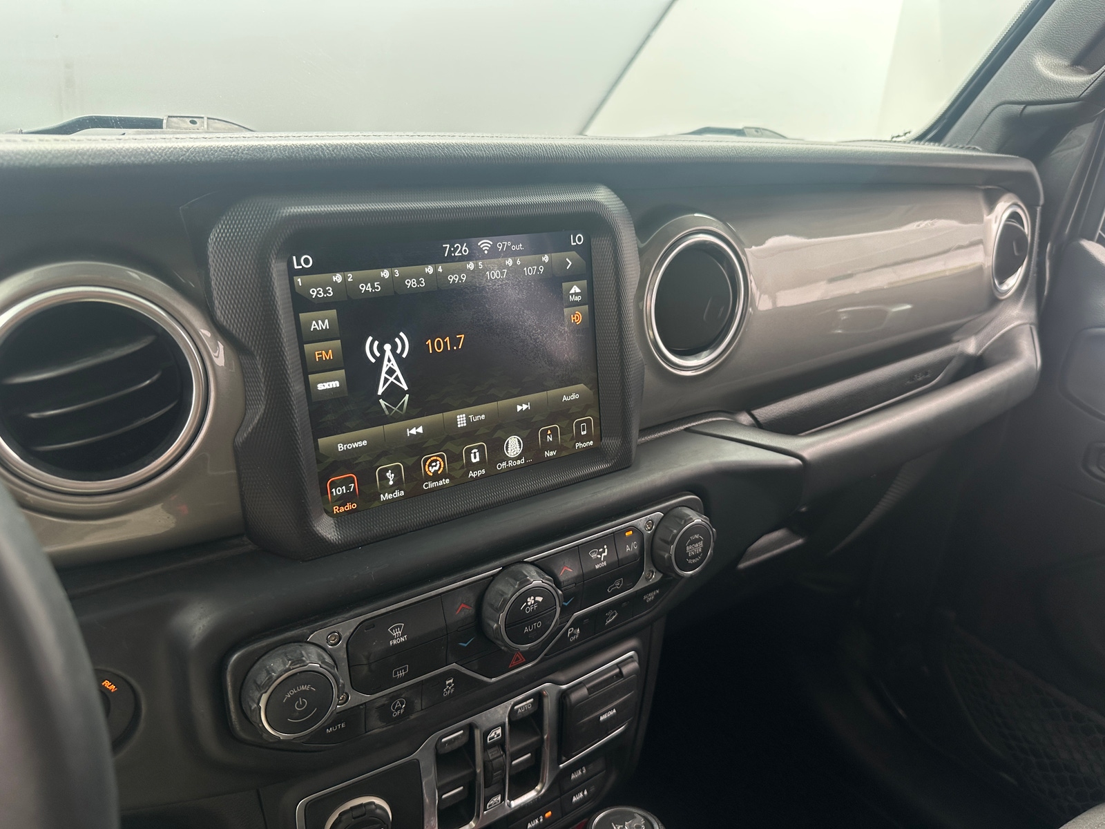 Thumbnail: 2019 Jeep Wrangler - 4