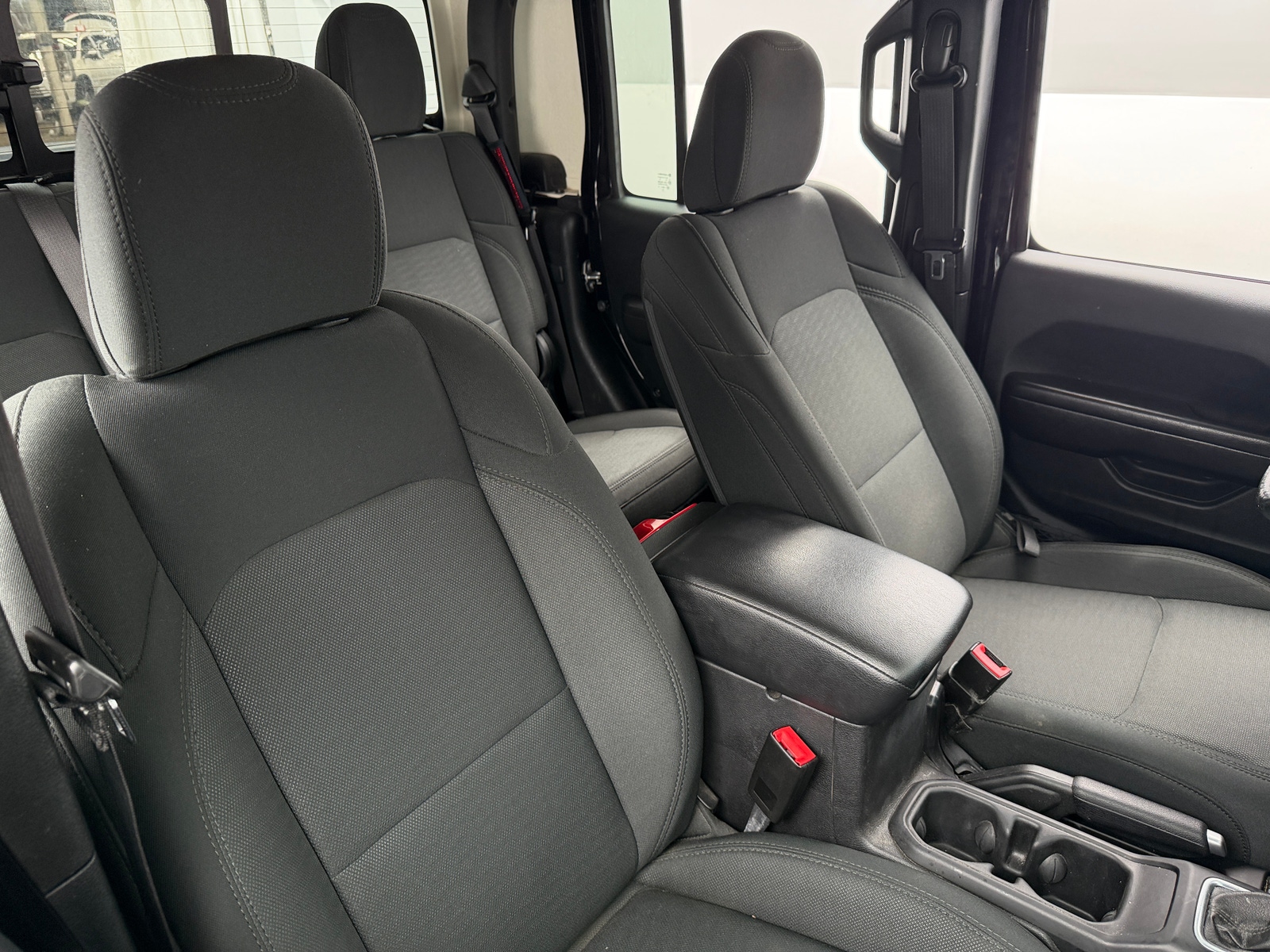 Thumbnail: 2020 Jeep Gladiator - 2