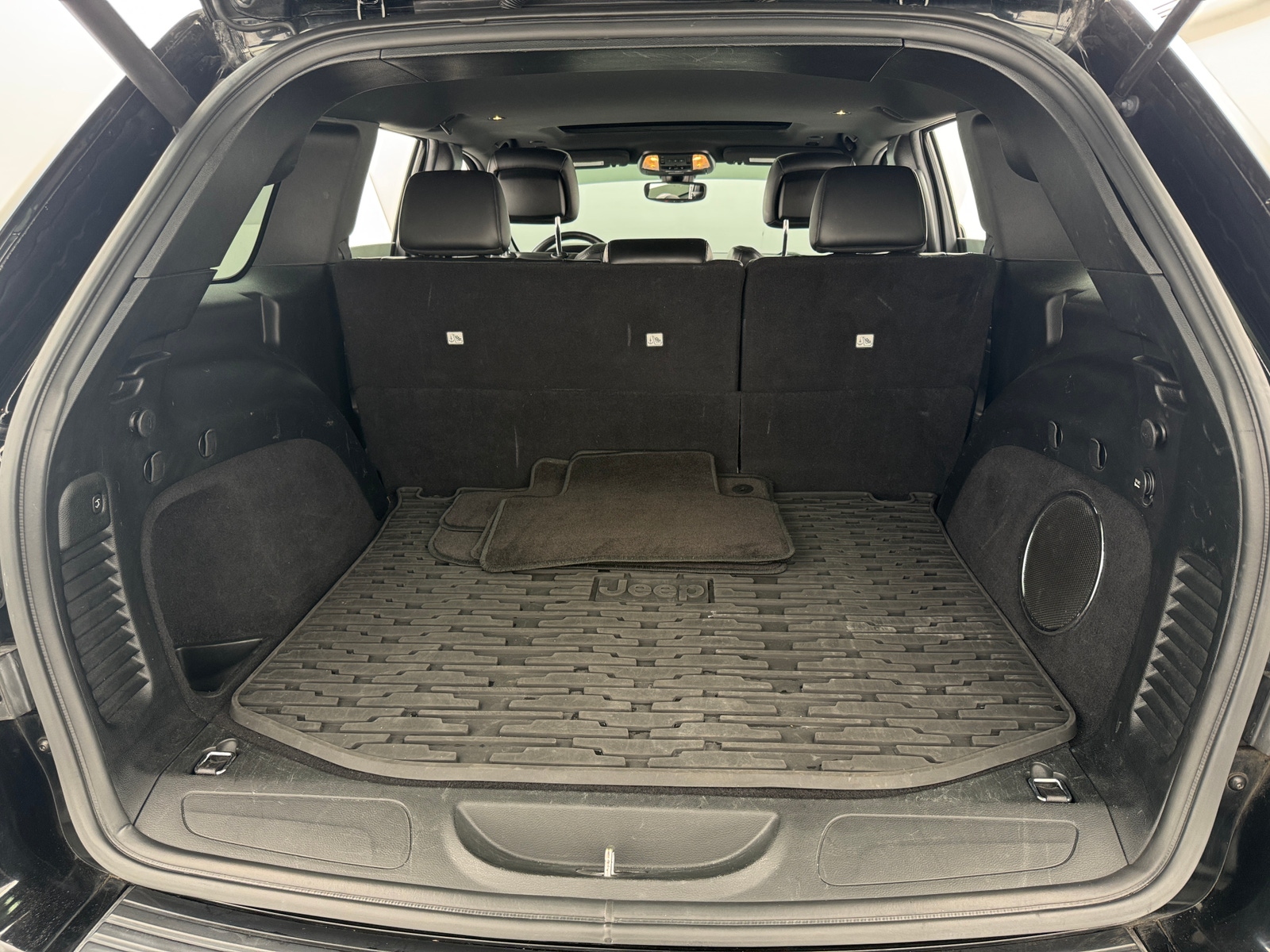 Thumbnail: 2018 Jeep Grand Cherokee - 6