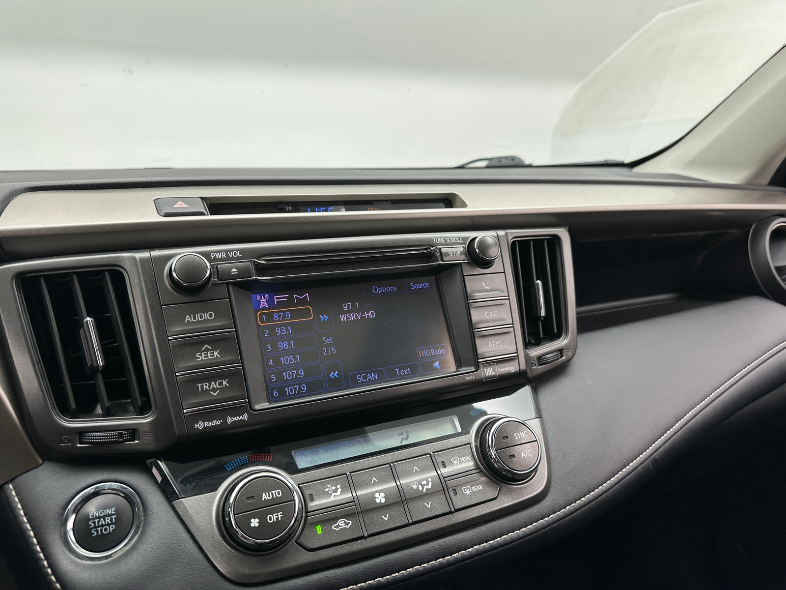 Thumbnail: 2013 Toyota RAV4 - 4