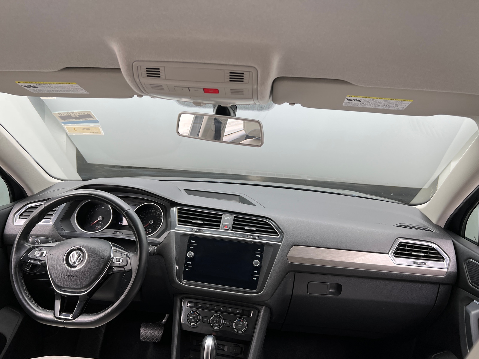 Thumbnail: 2018 Volkswagen Tiguan - 3