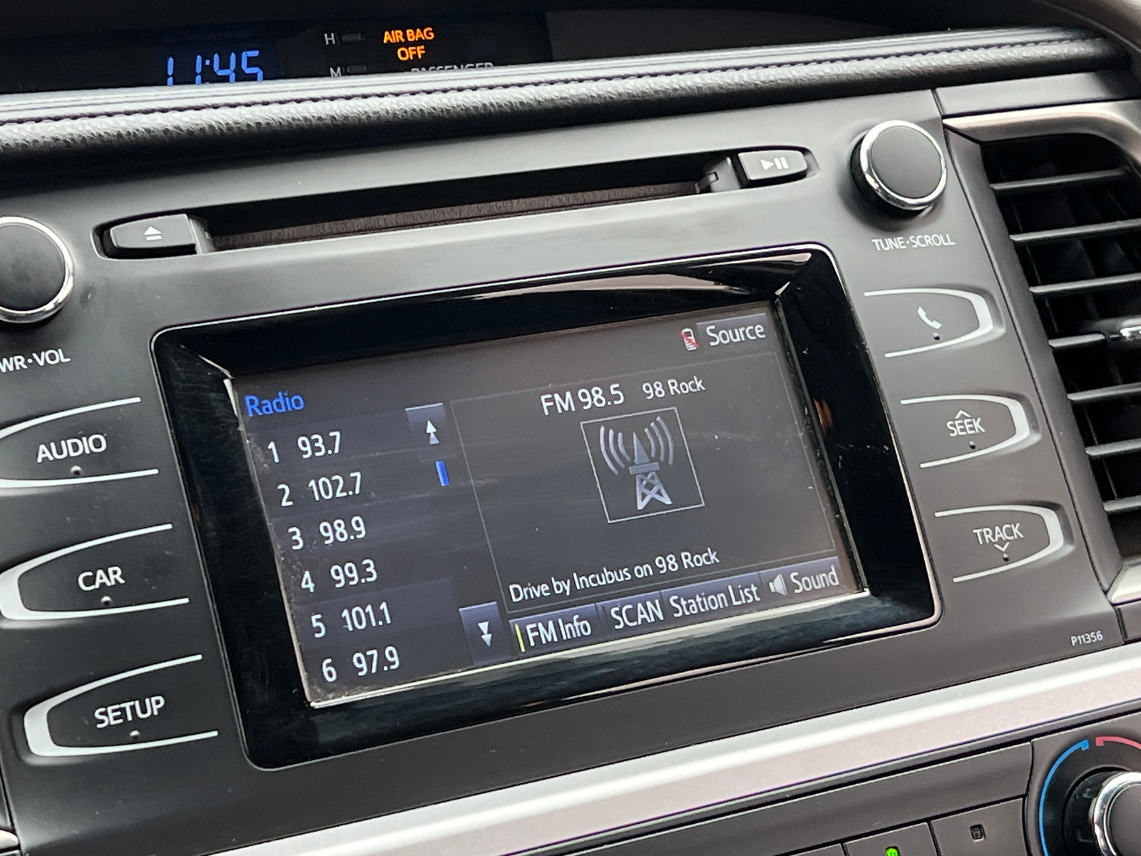 Thumbnail: 2018 Toyota Highlander - 4