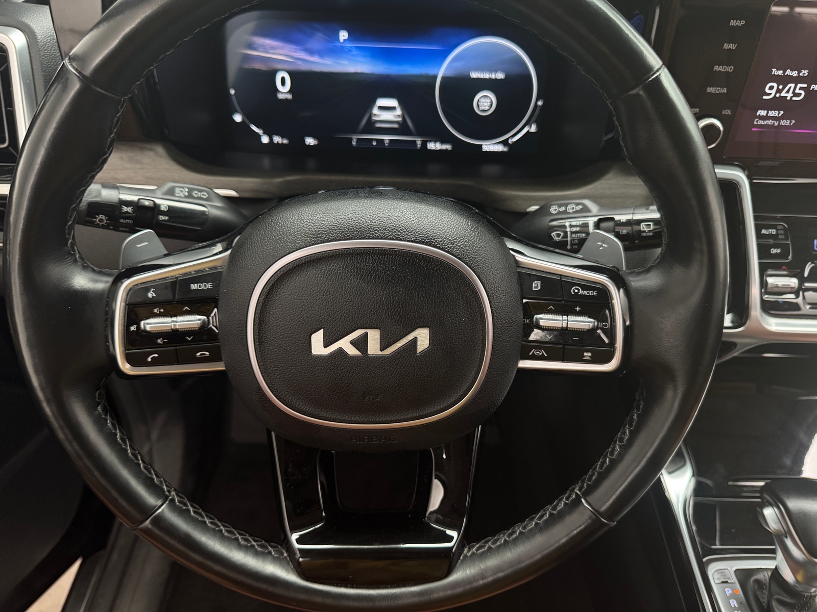 Thumbnail: 2023 Kia Sorento - 4