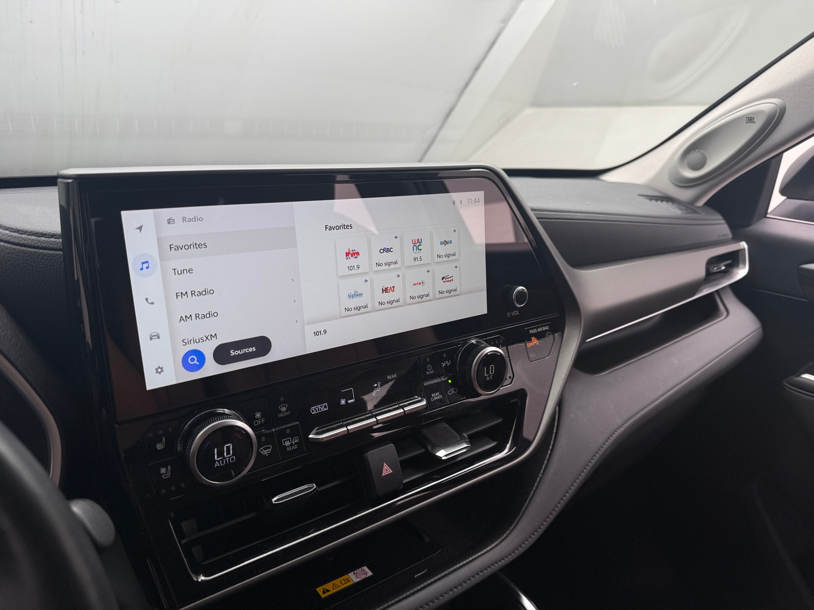 Thumbnail: 2025 Toyota Highlander - 3