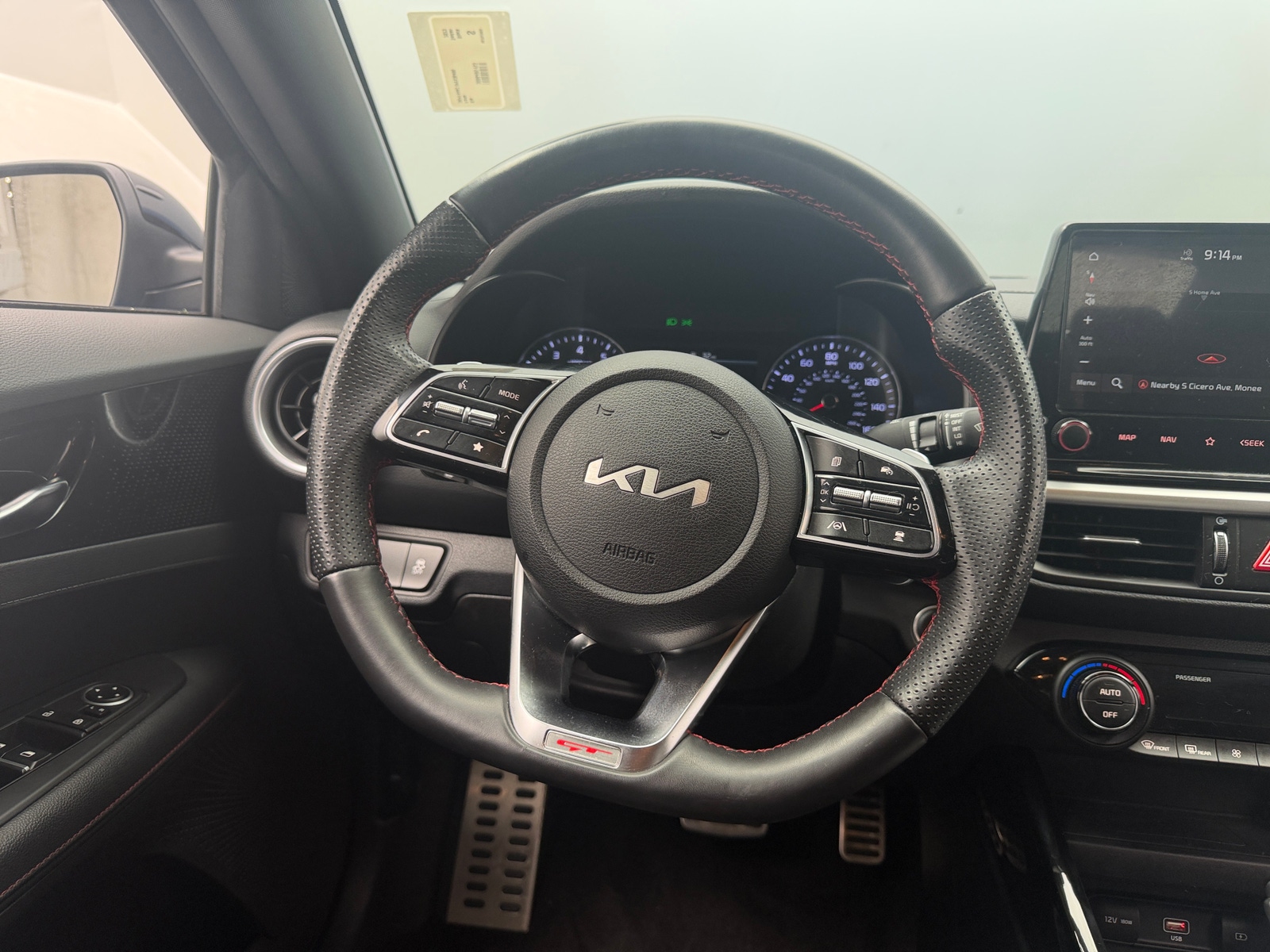 Thumbnail: 2023 Kia Forte - 4