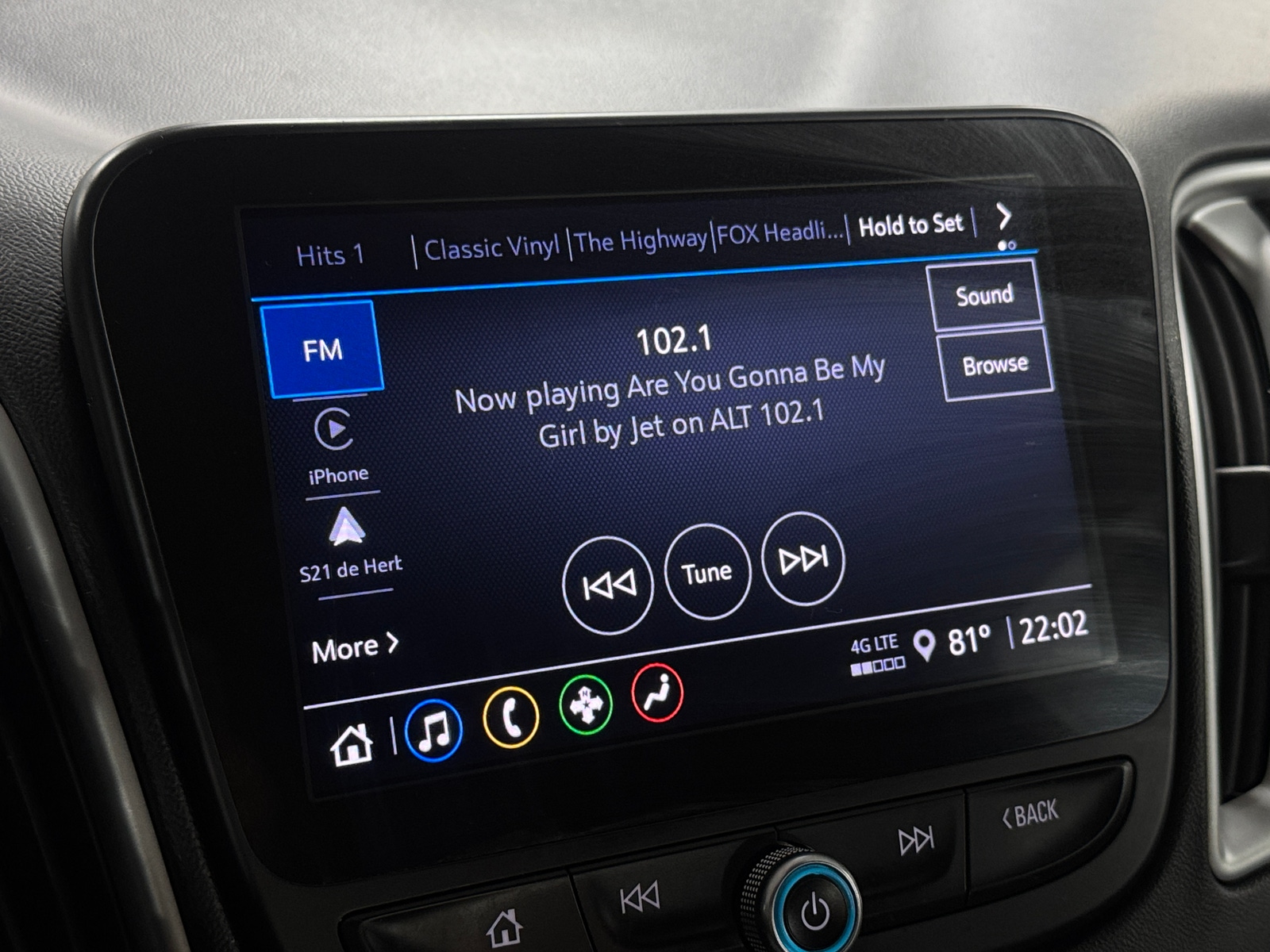 Thumbnail: 2024 Chevrolet Malibu - 4