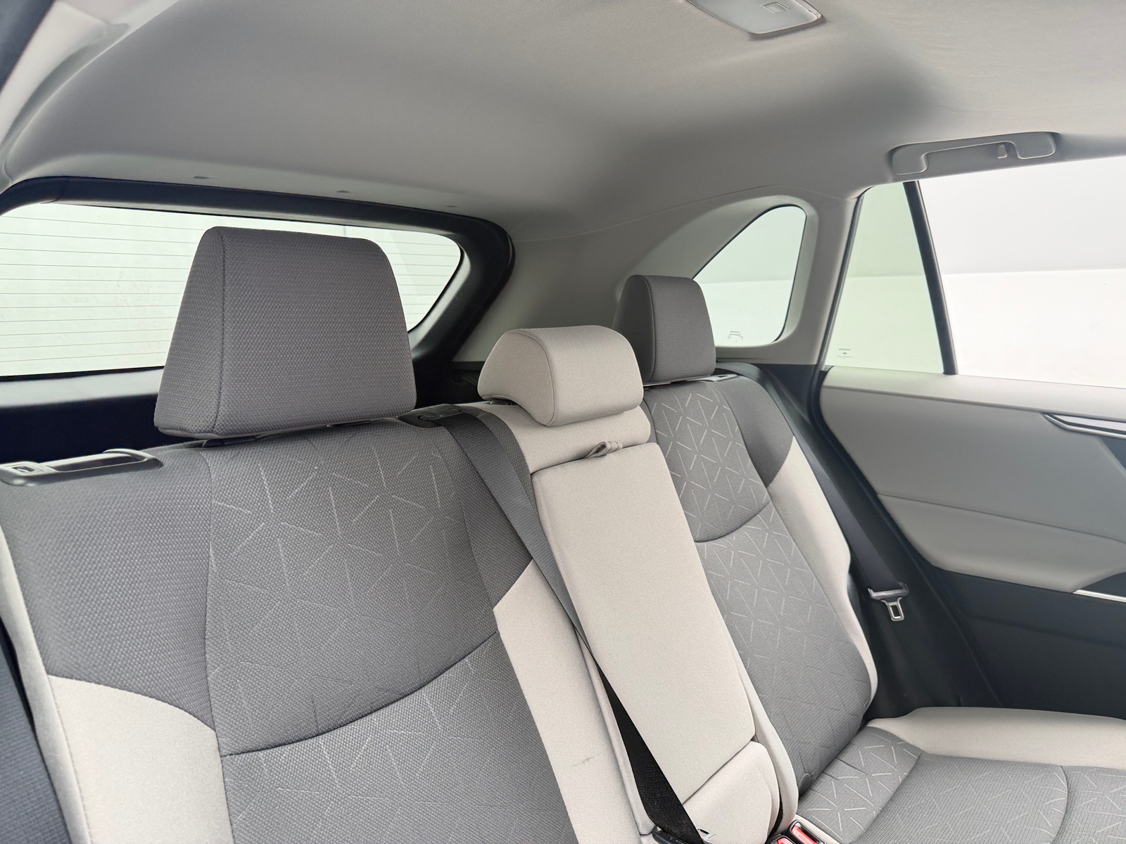 Thumbnail: 2025 Toyota RAV4 - 6