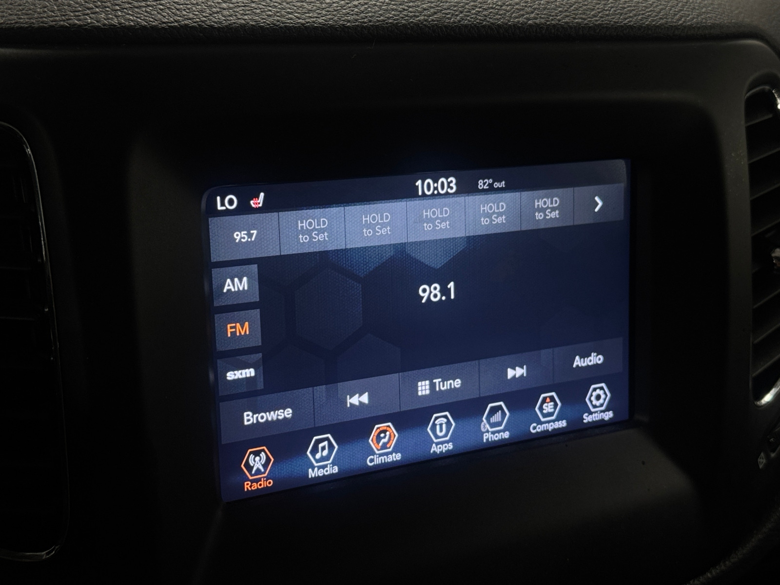 Thumbnail: 2018 Jeep Compass - 4