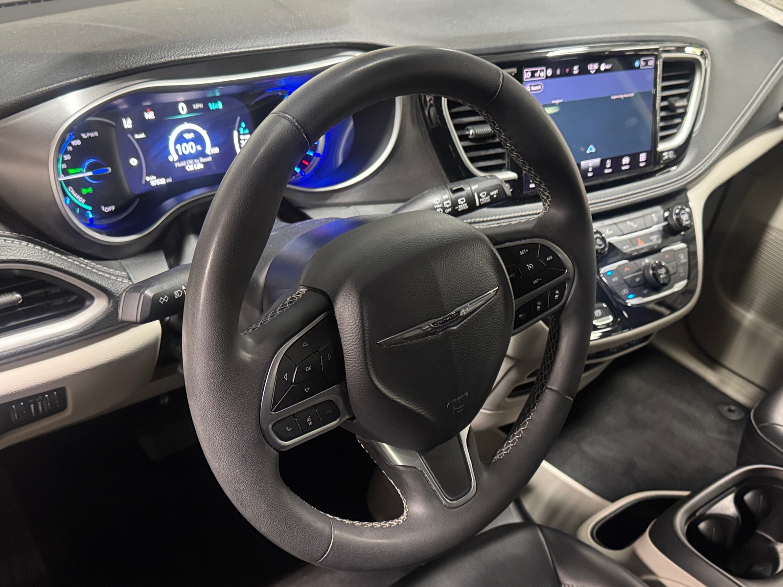 Thumbnail: 2024 Chrysler Pacifica - 4