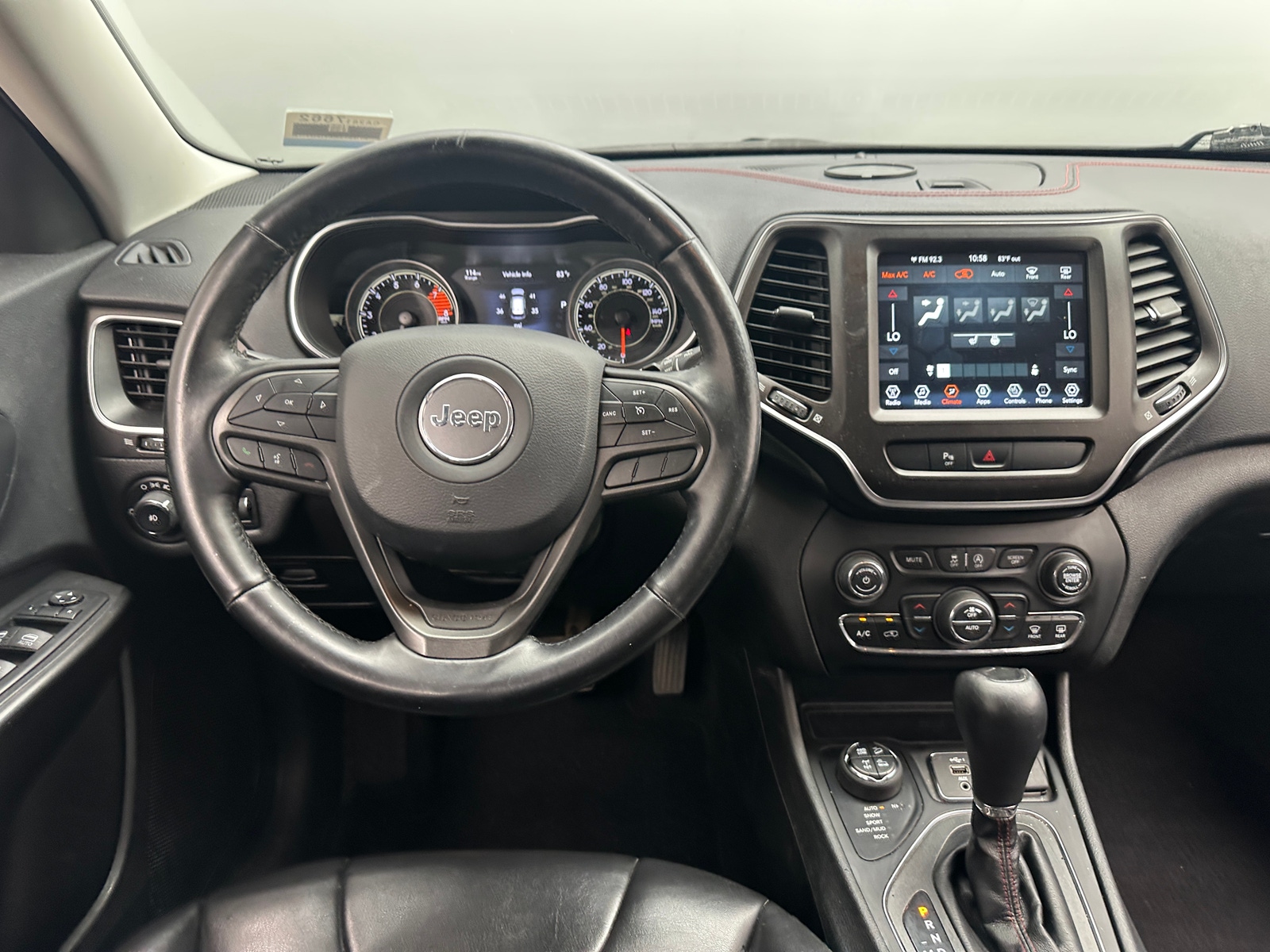 Thumbnail: 2020 Jeep Cherokee - 5