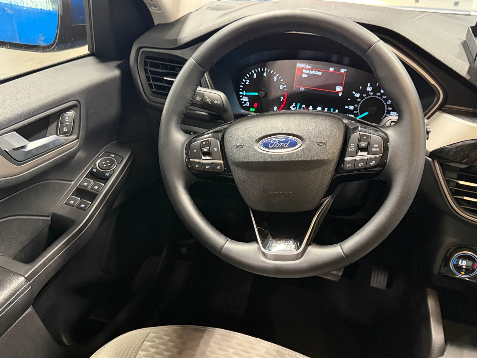 Thumbnail: 2021 Ford Escape - 5