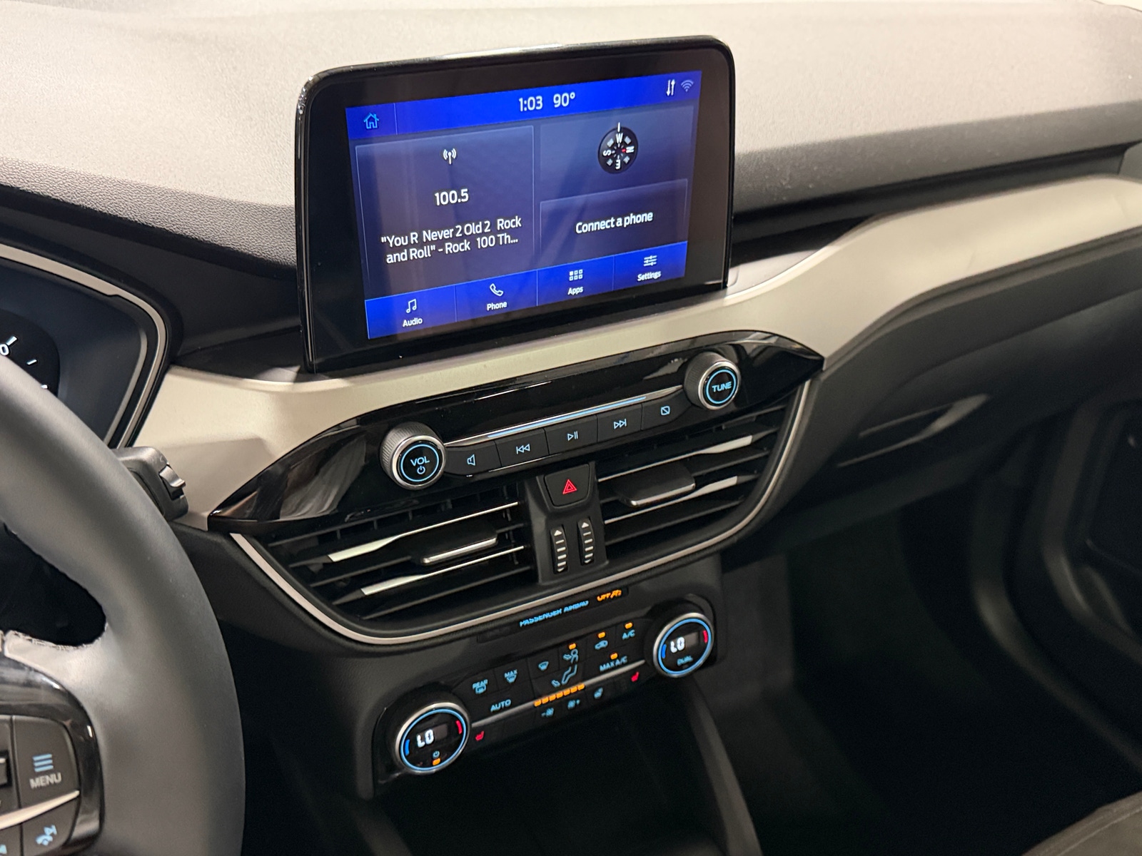 Thumbnail: 2021 Ford Escape - 4