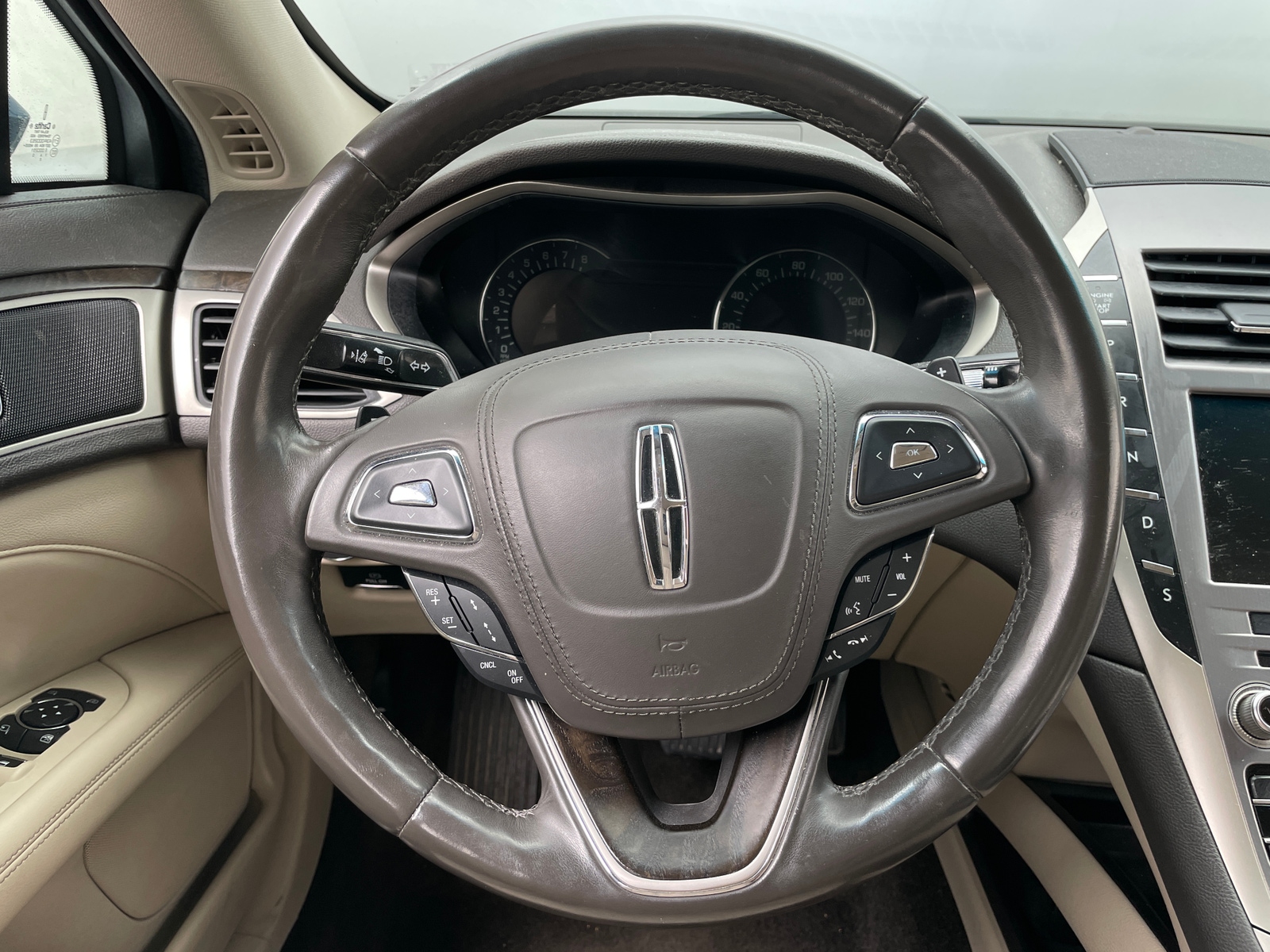 Thumbnail: 2018 Lincoln MKZ - 4