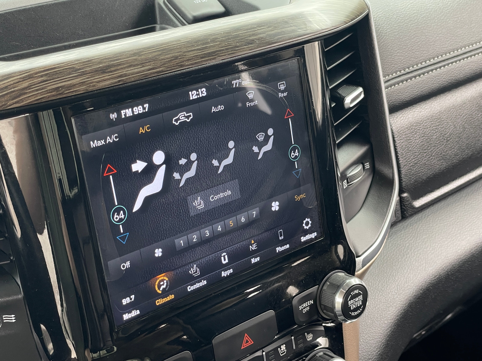 Thumbnail: 2020 RAM 1500 - 3